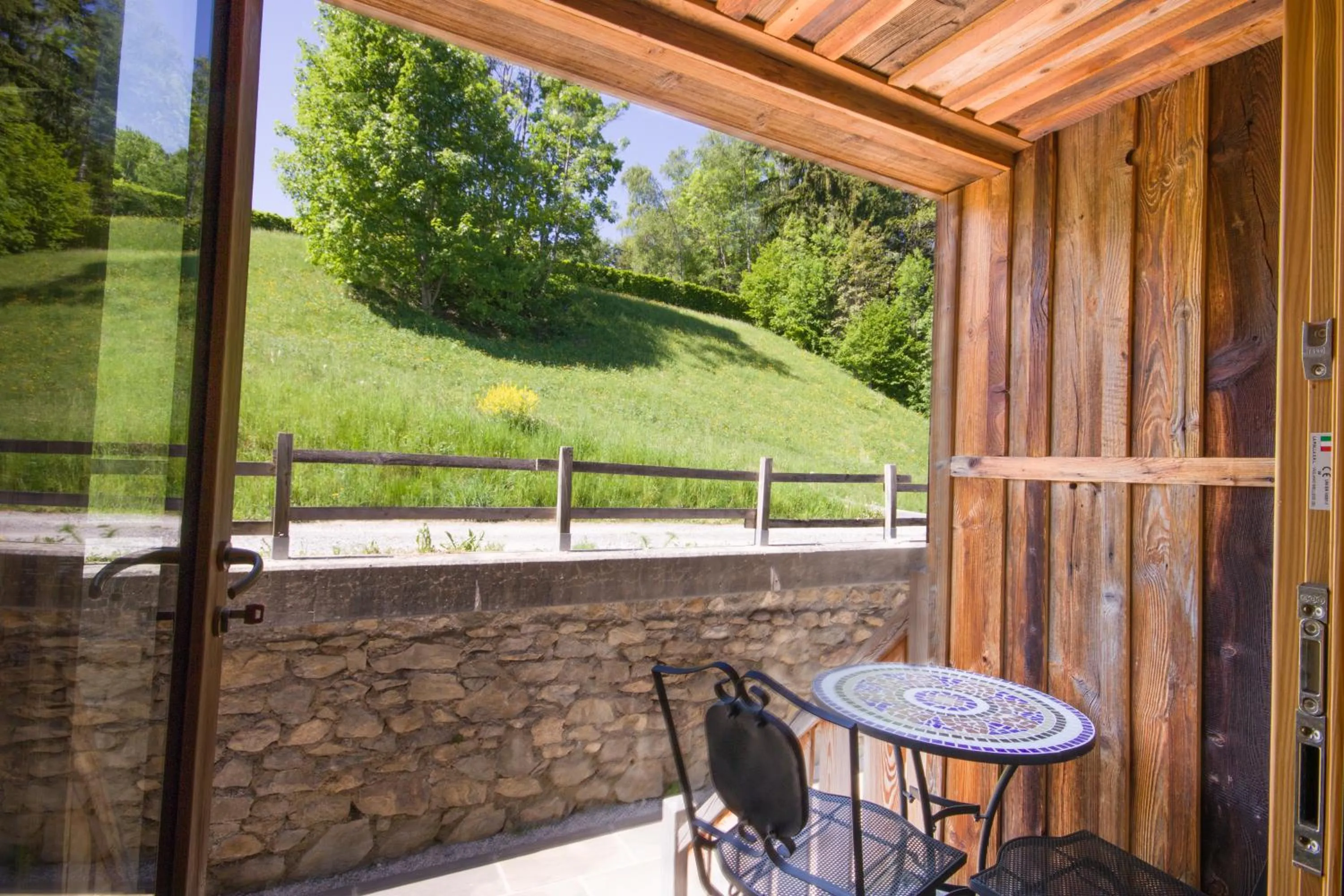 Patio in Wanderful Life MontBlanc refuge haut de gamme