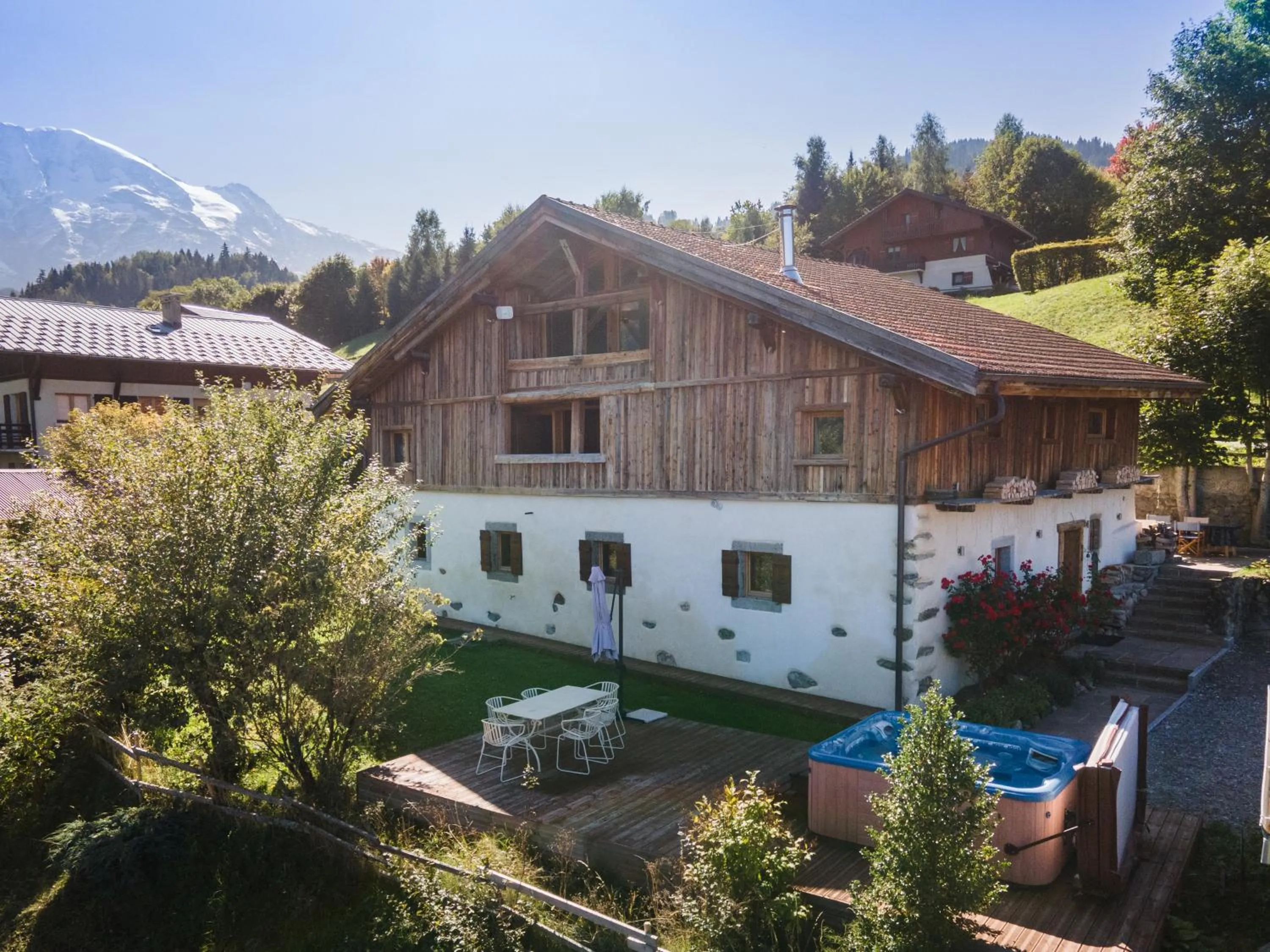 Property building in Wanderful Life MontBlanc refuge haut de gamme