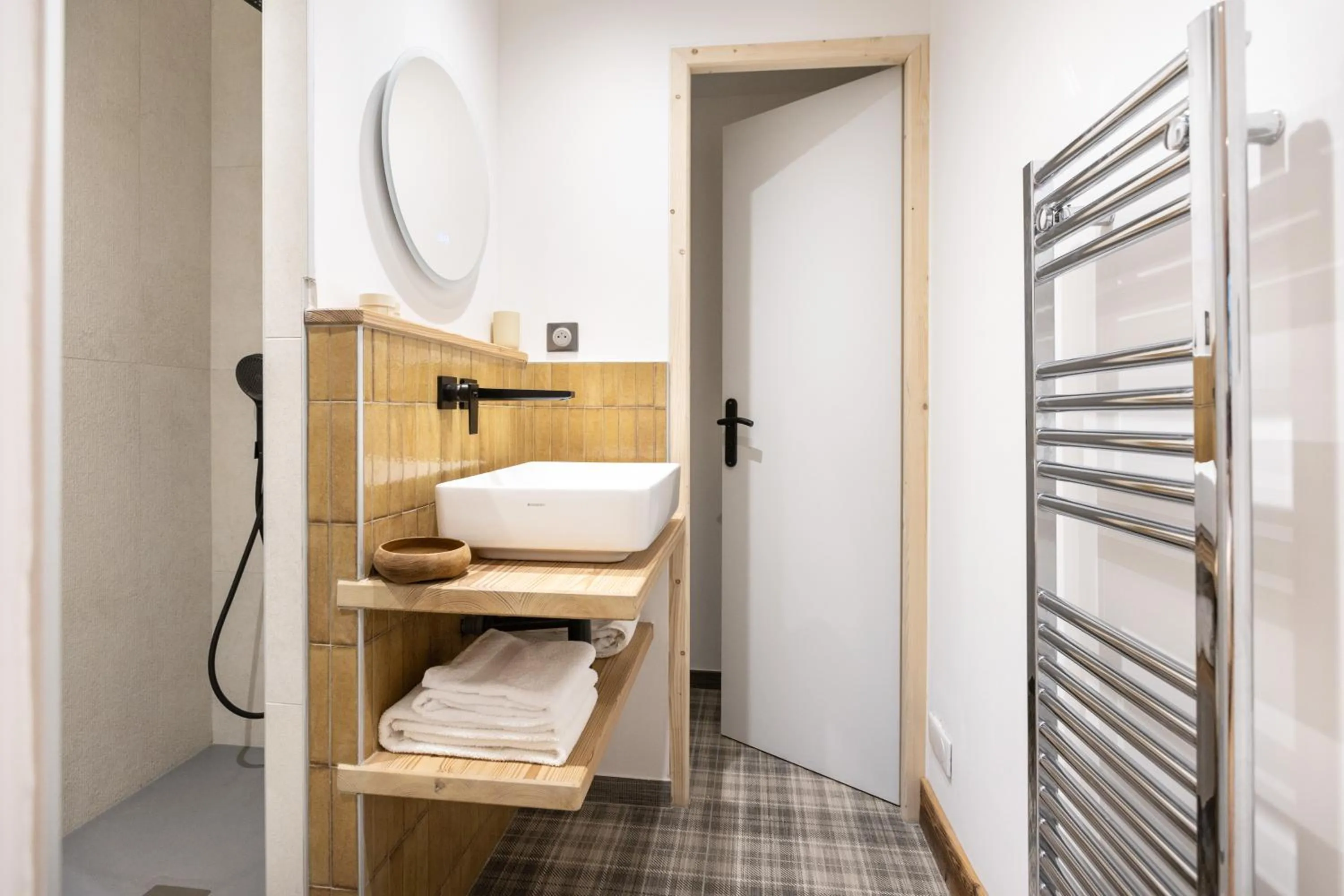 Shower in Wanderful Life MontBlanc refuge haut de gamme