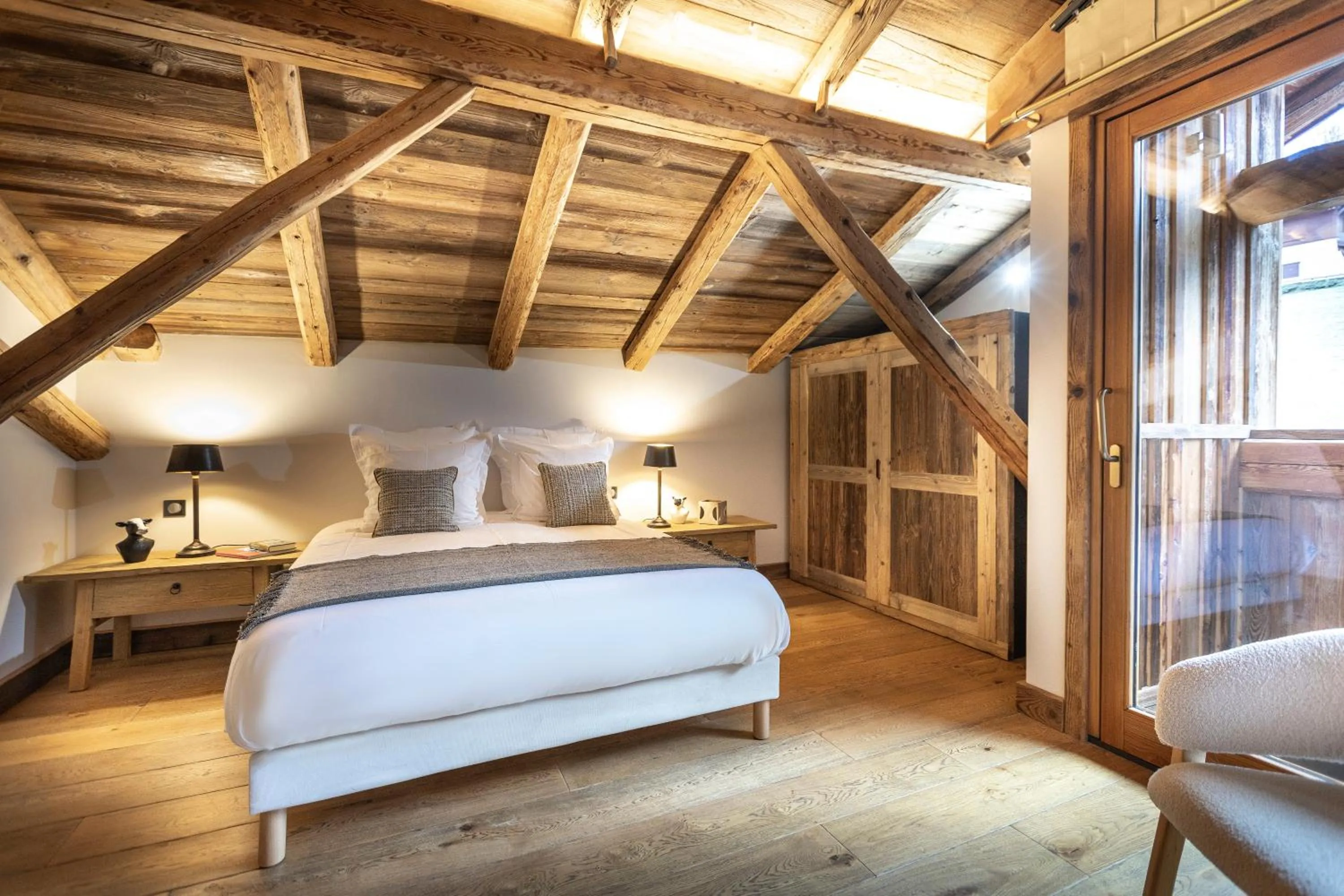 Bedroom, Bed in Wanderful Life MontBlanc refuge haut de gamme