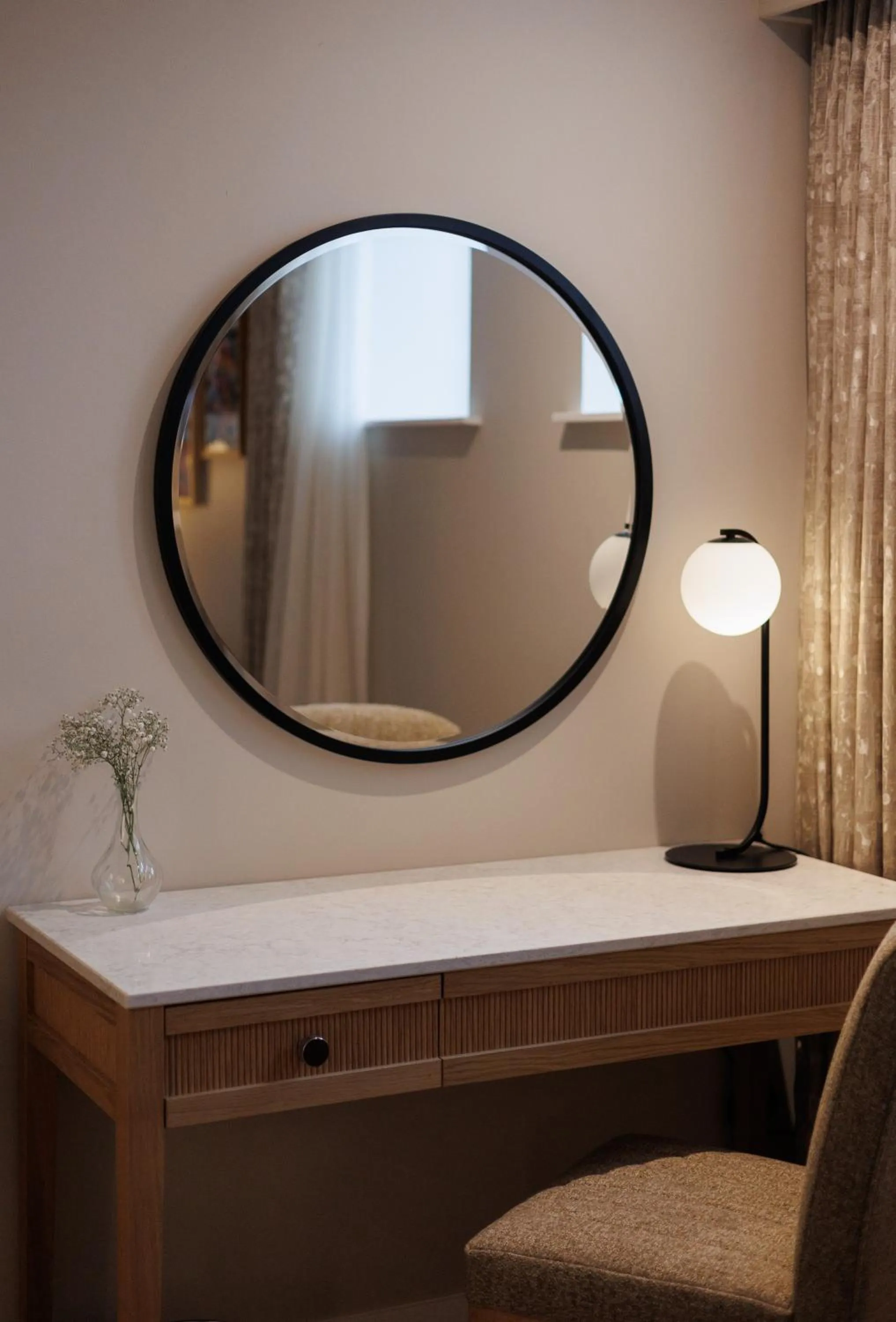 Bedroom in The Malone Hotel