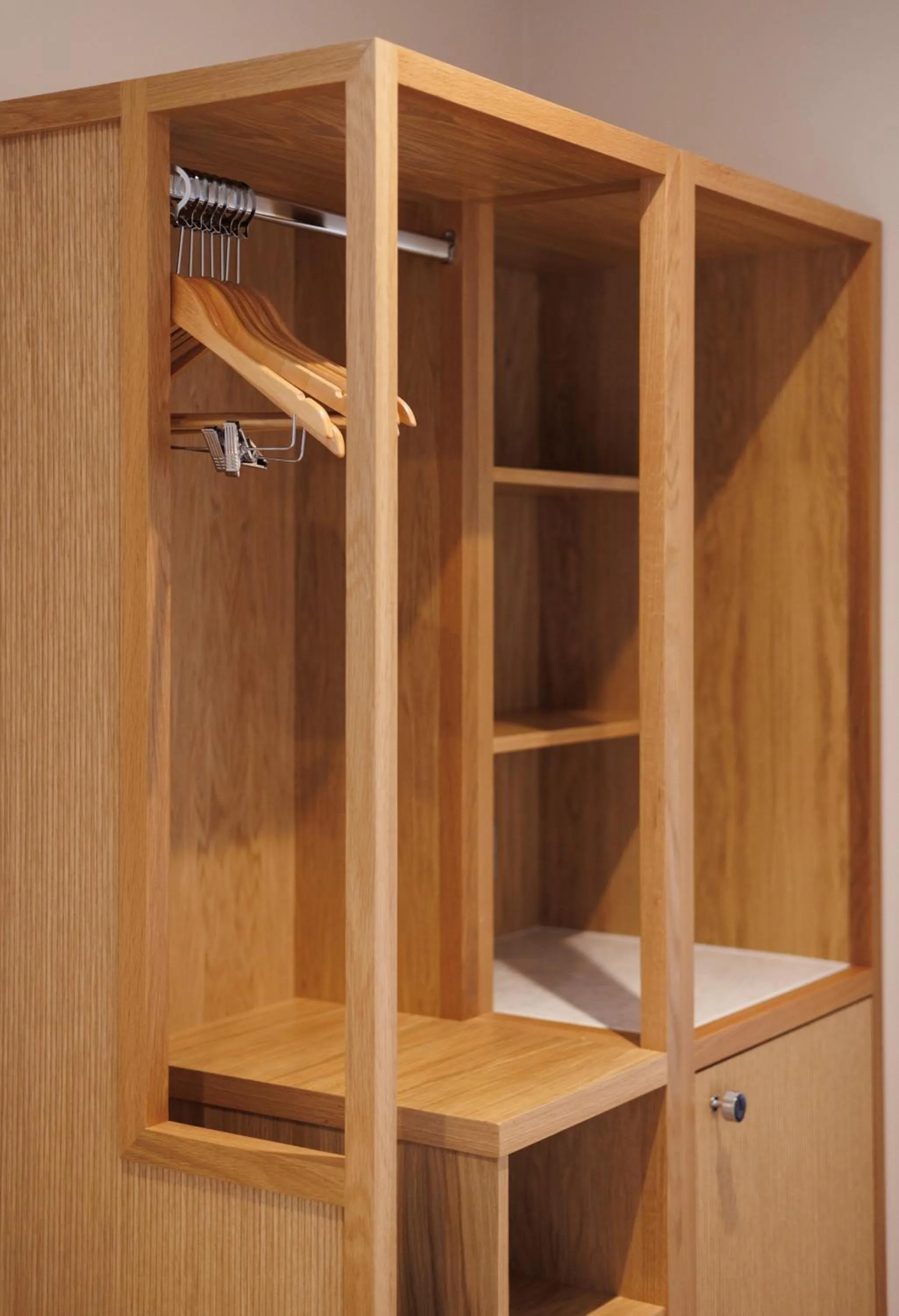 wardrobe in The Malone Hotel