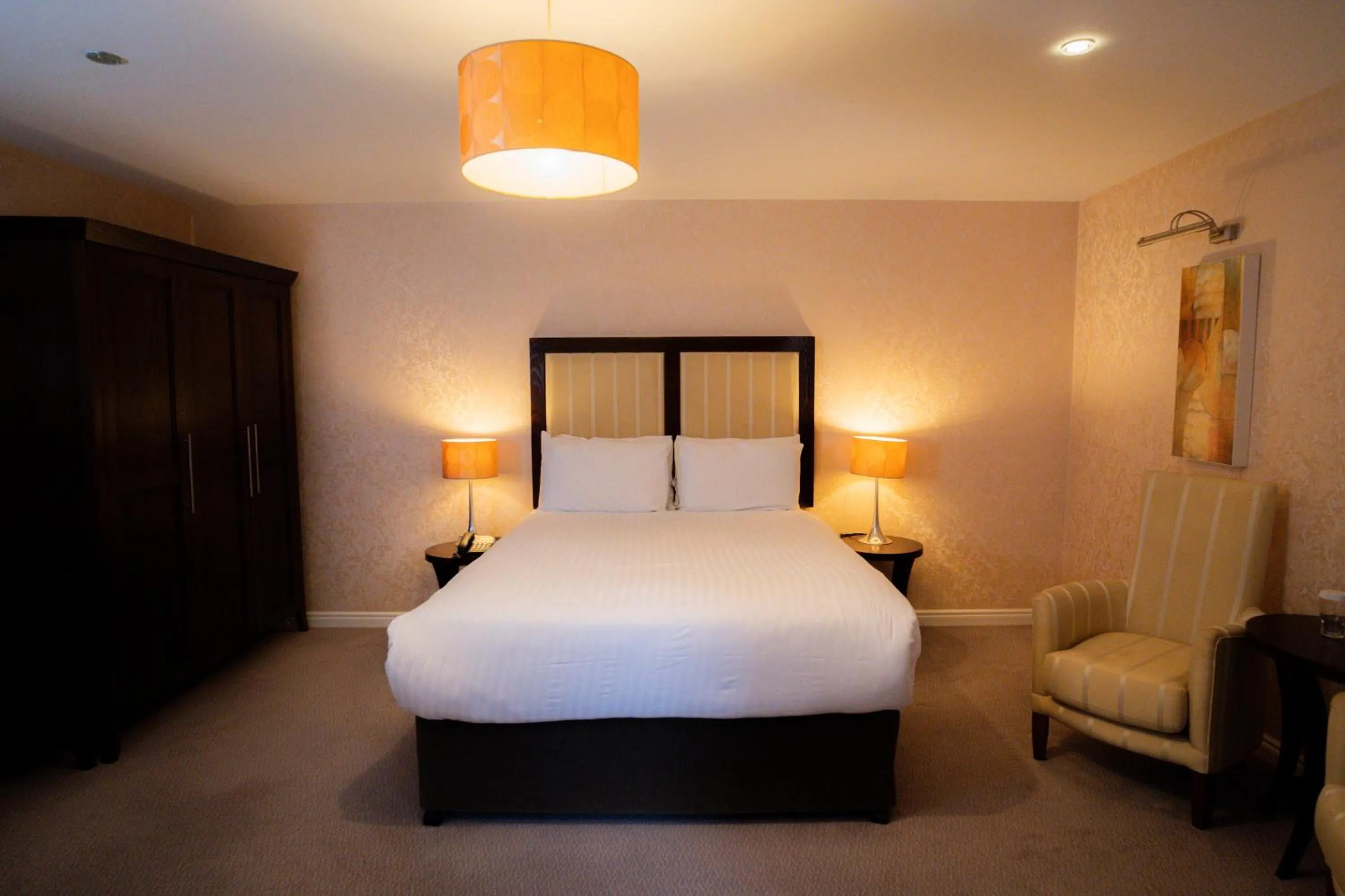 Bed in The Malone Hotel