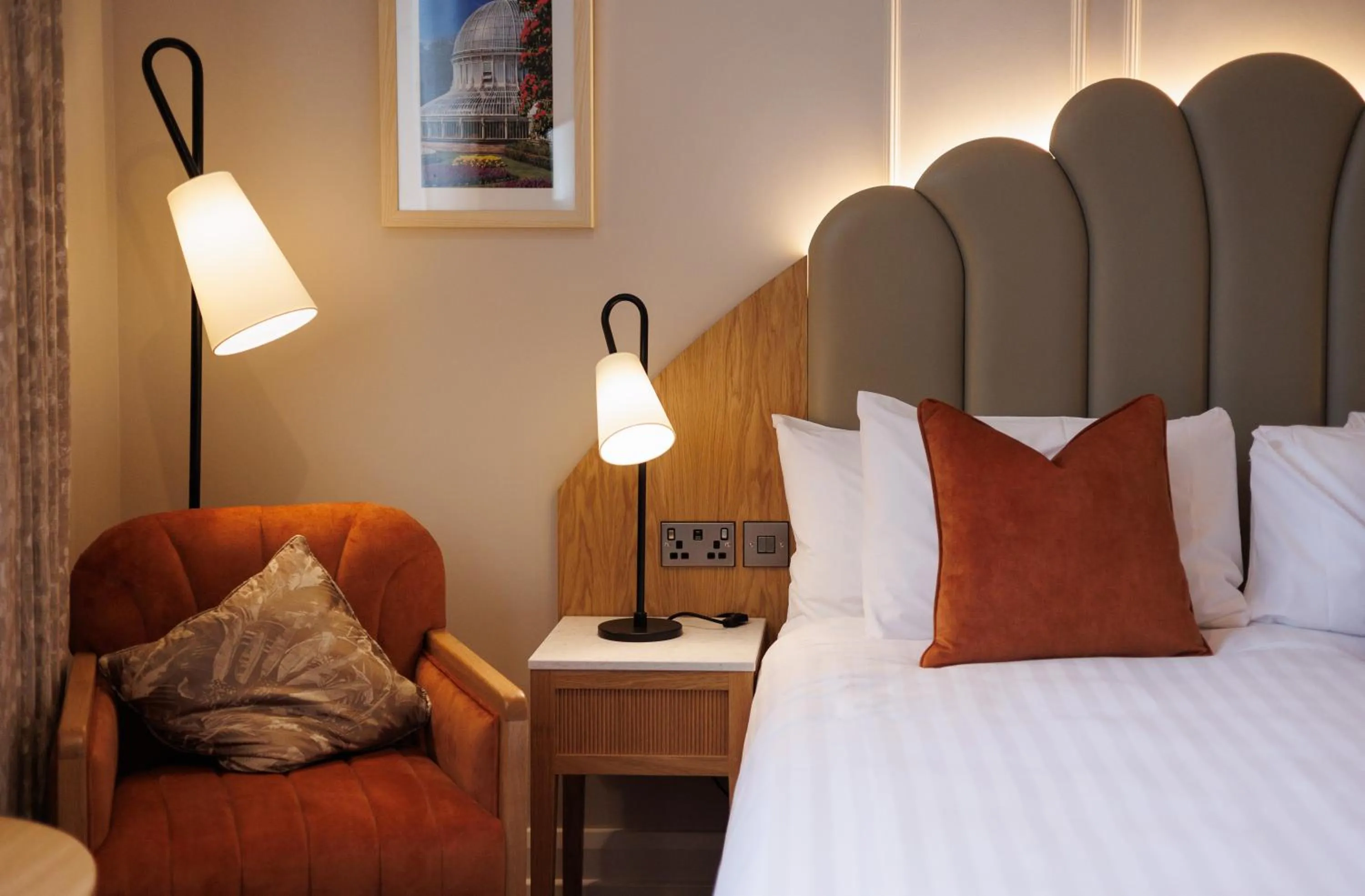 Bed in The Malone Hotel