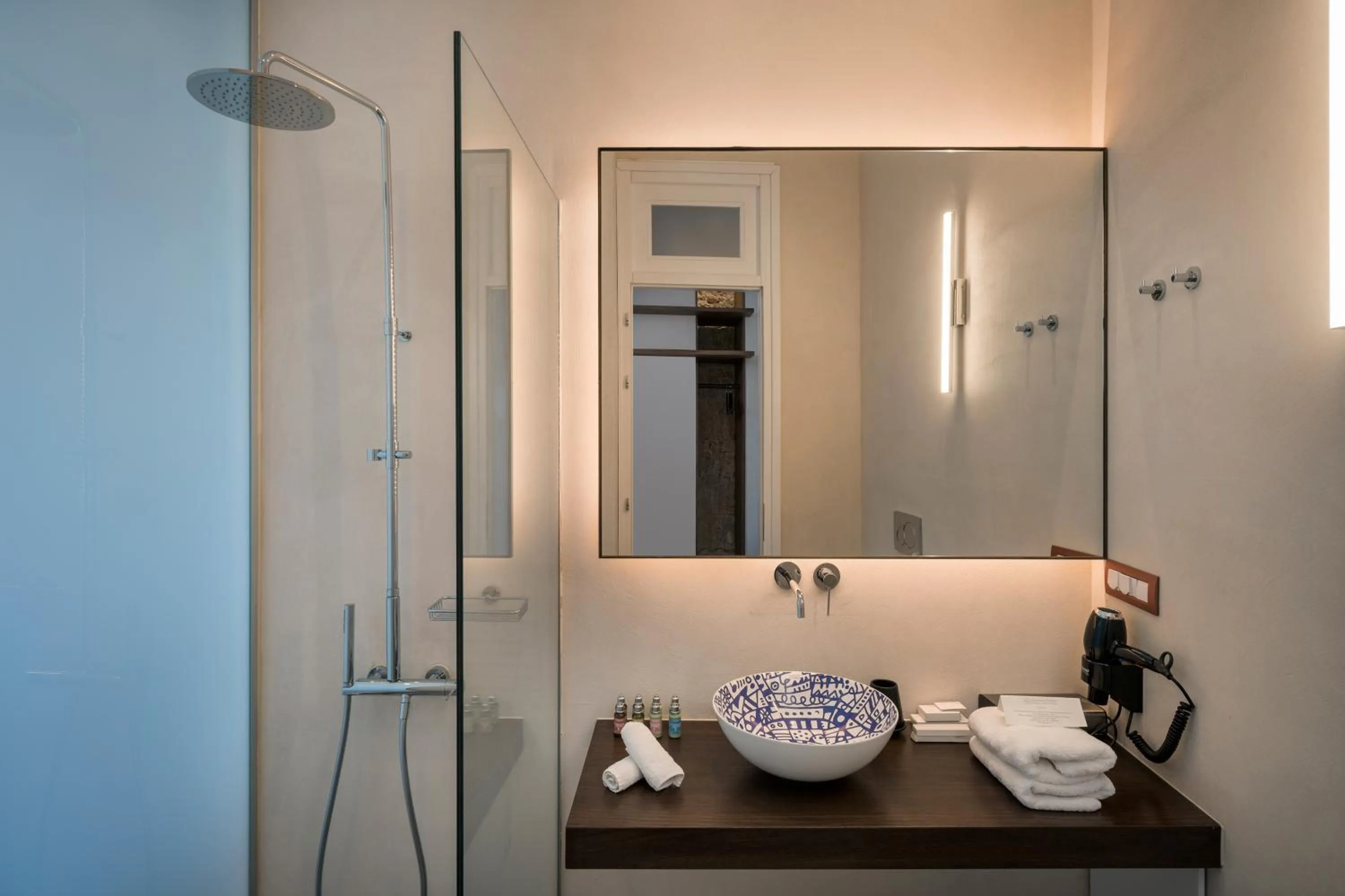 Bathroom in Ambassadors Residence Boutique Hotel