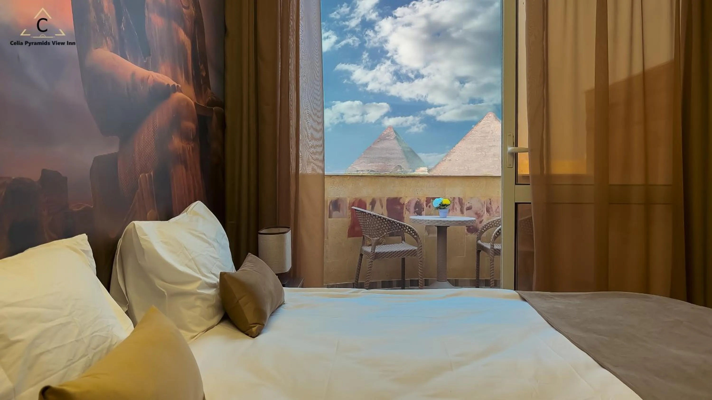 Nearby landmark, Bed in Celia Pyramids View inn