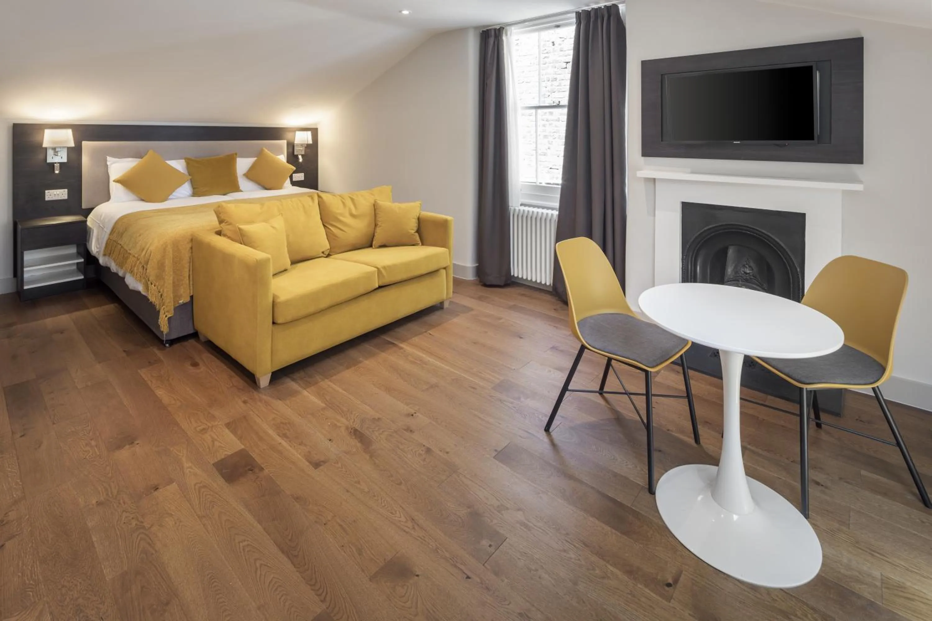 Bed in Notting Hill House