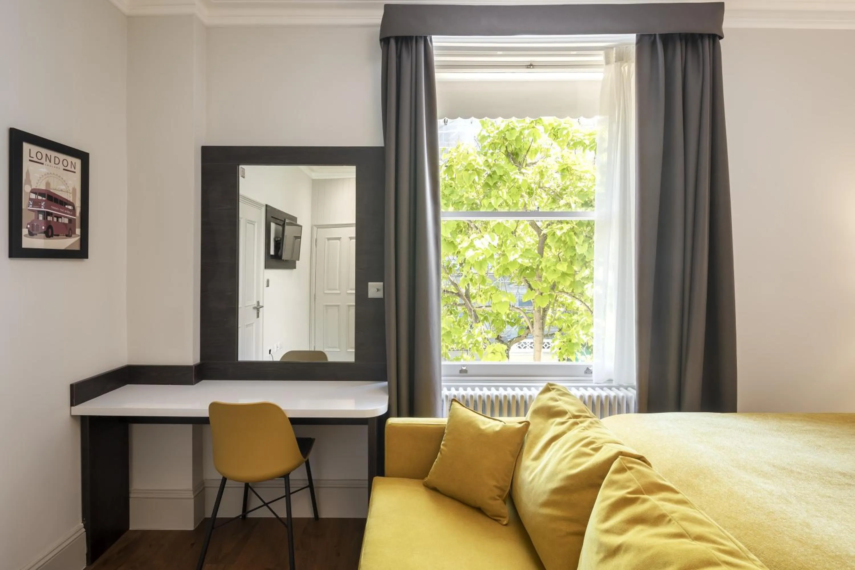 Bed in Notting Hill House