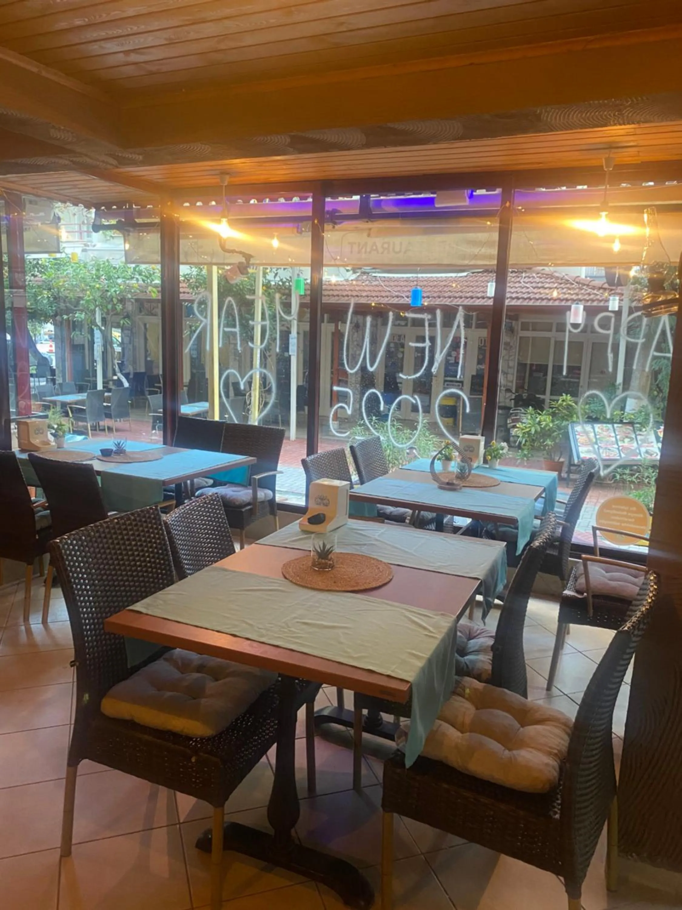 Restaurant/places to eat in Agora Boutique Apart Hotel