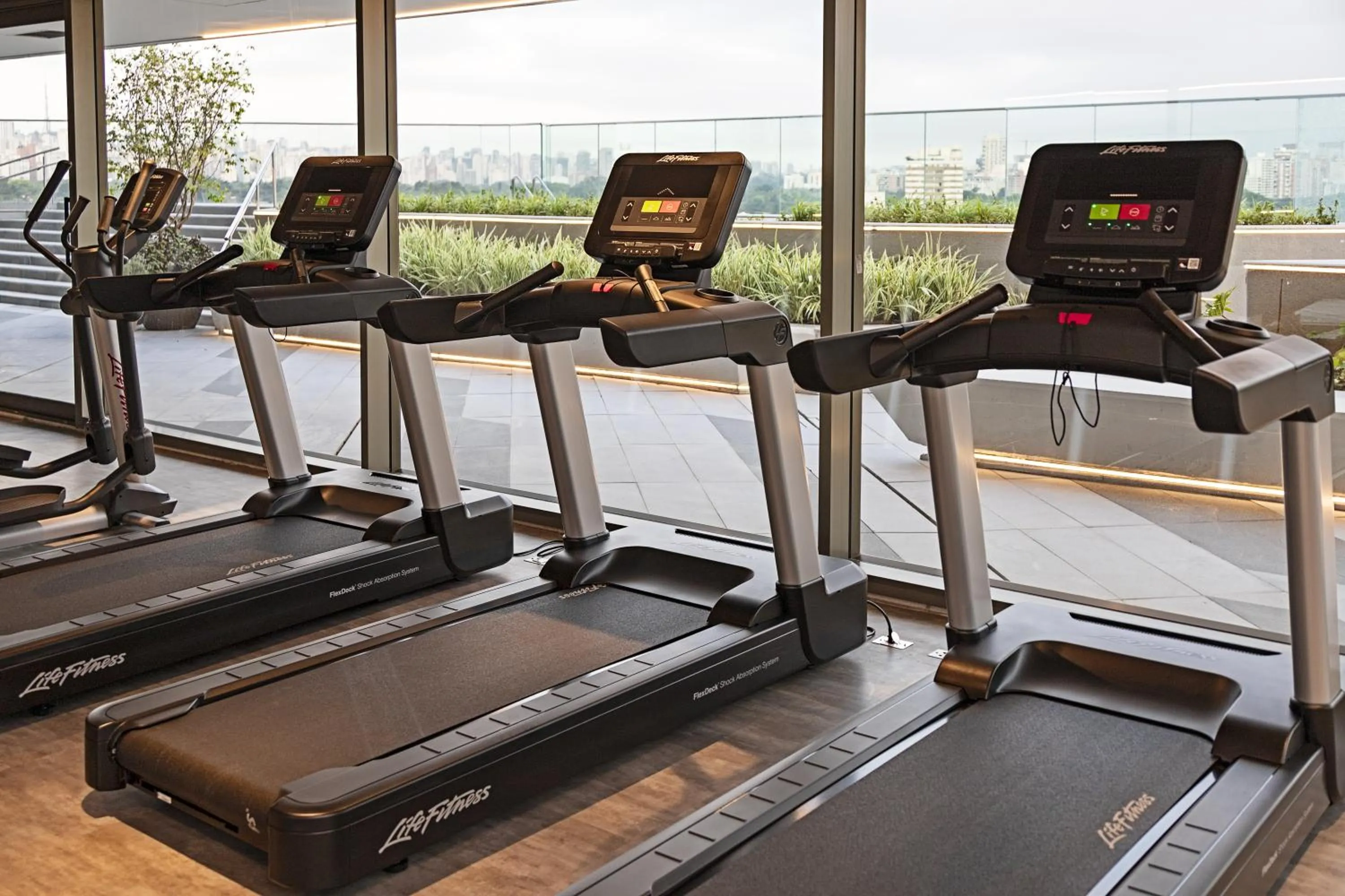 Fitness centre/facilities in White 2880 - Pinheiros