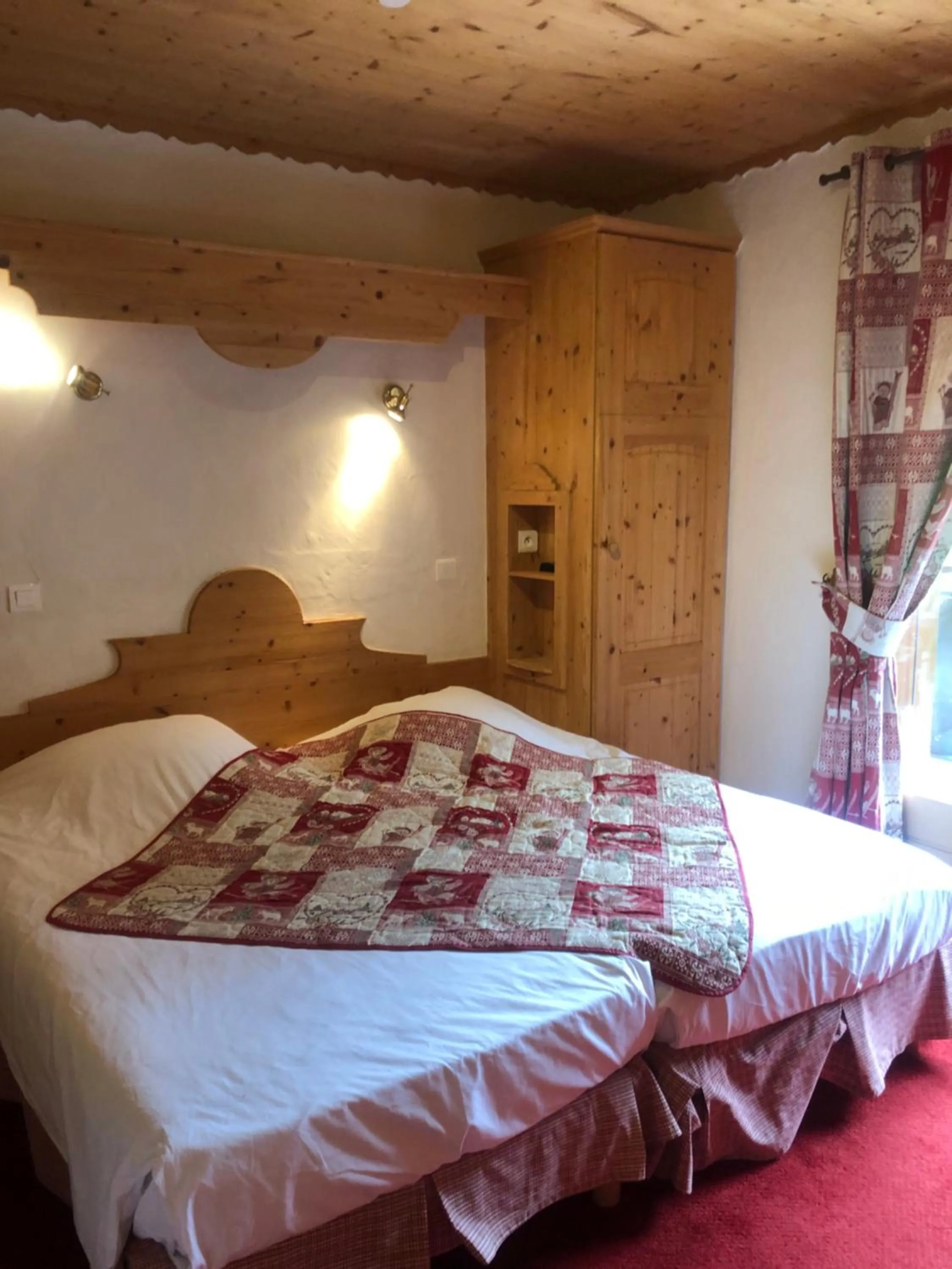 Bed in Hôtel la Kinkerne