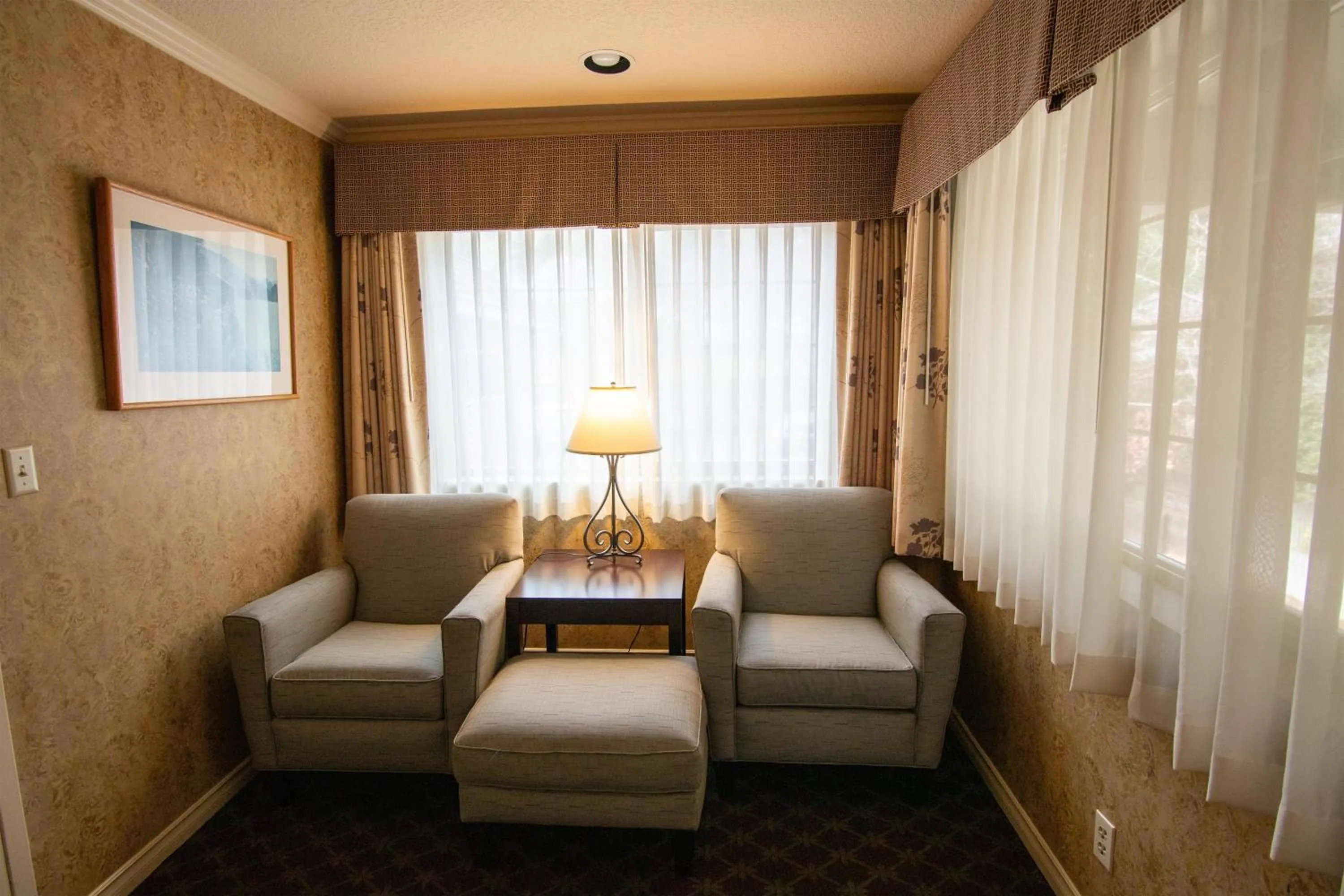 Bedroom in The Bard's Inn - BW Signature Collection by Best Western