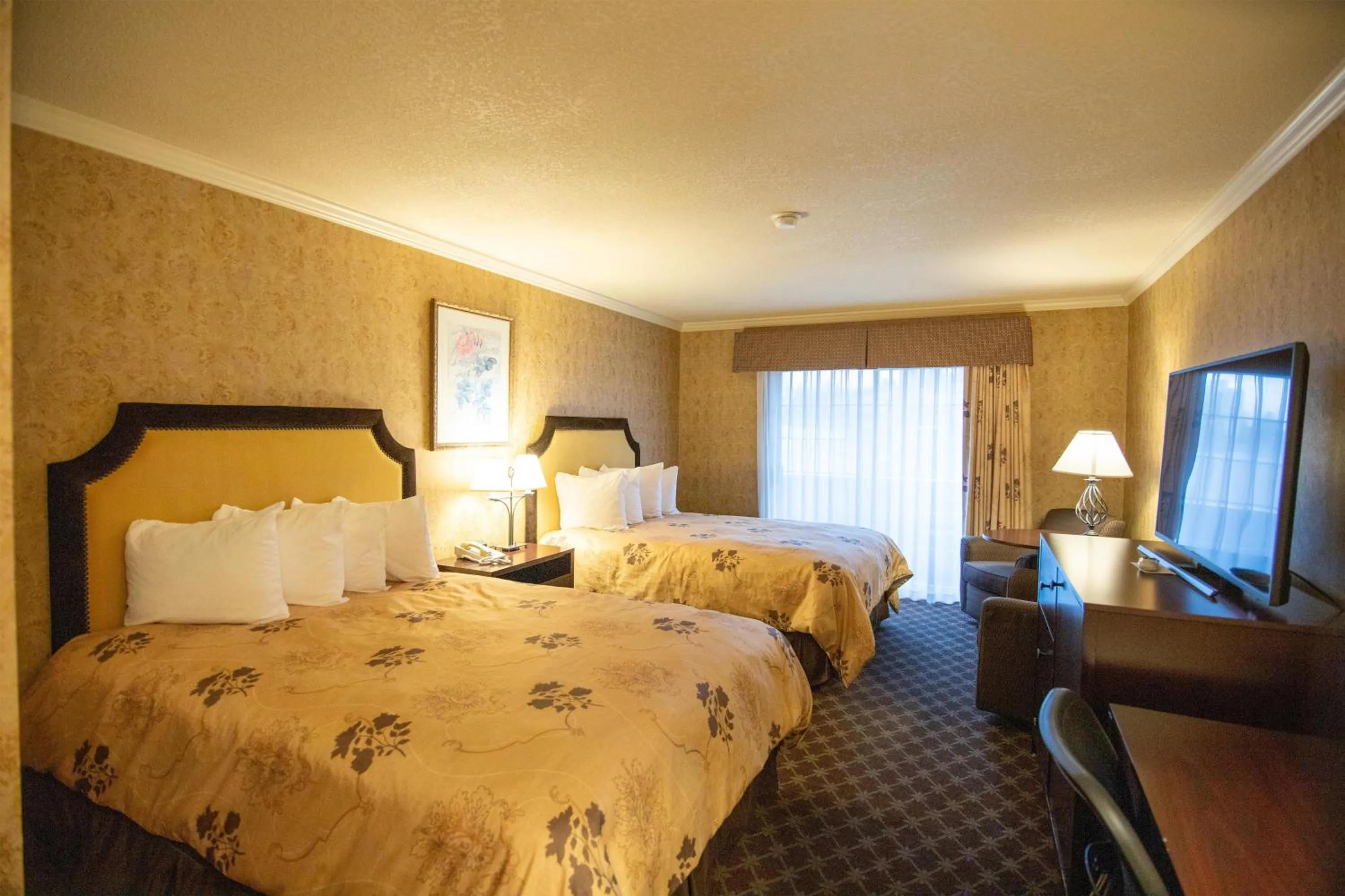 Bedroom, Bed in The Bard's Inn - BW Signature Collection by Best Western