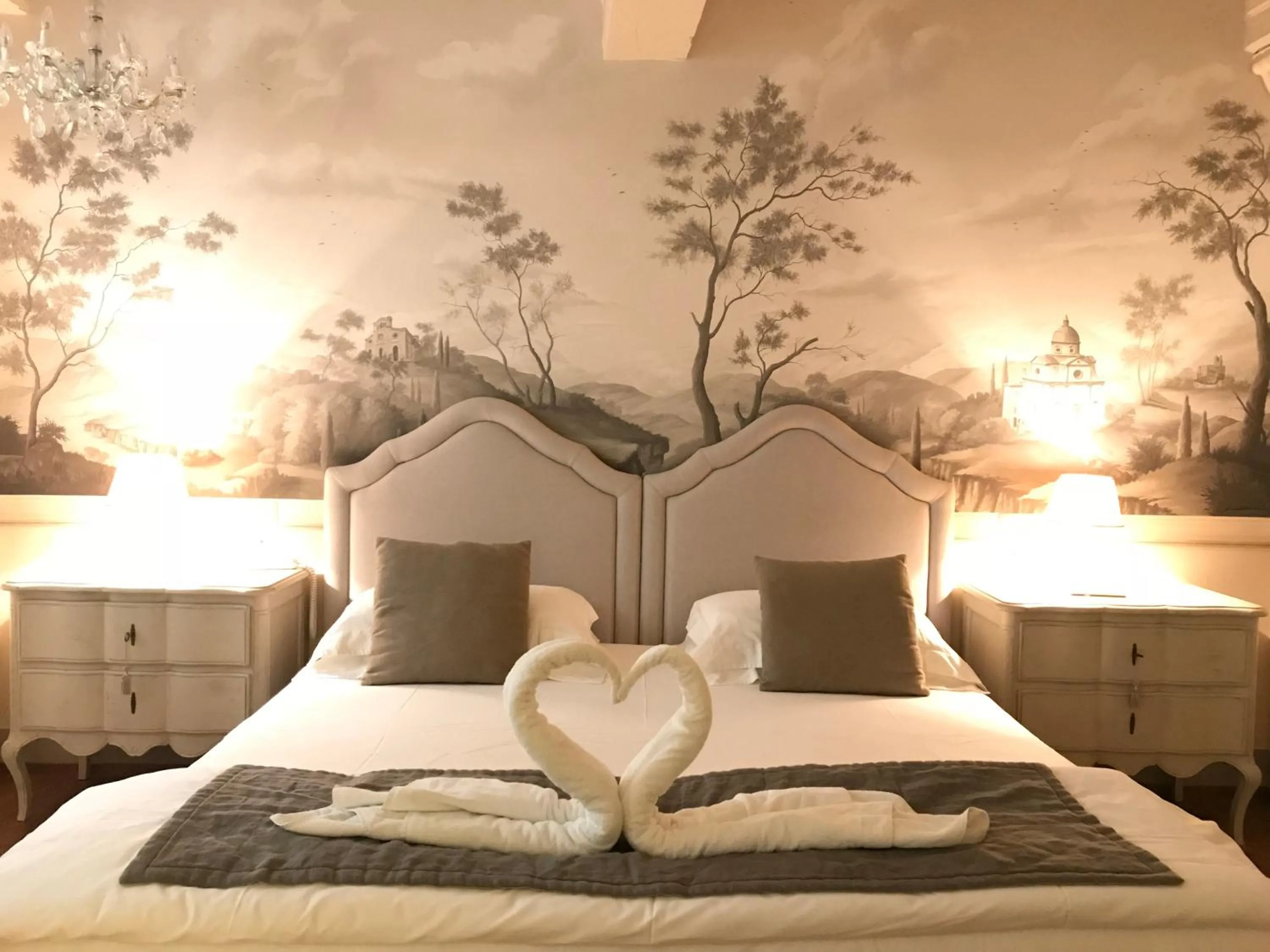 Hot Tub, Bed in La Corte Di Ambra