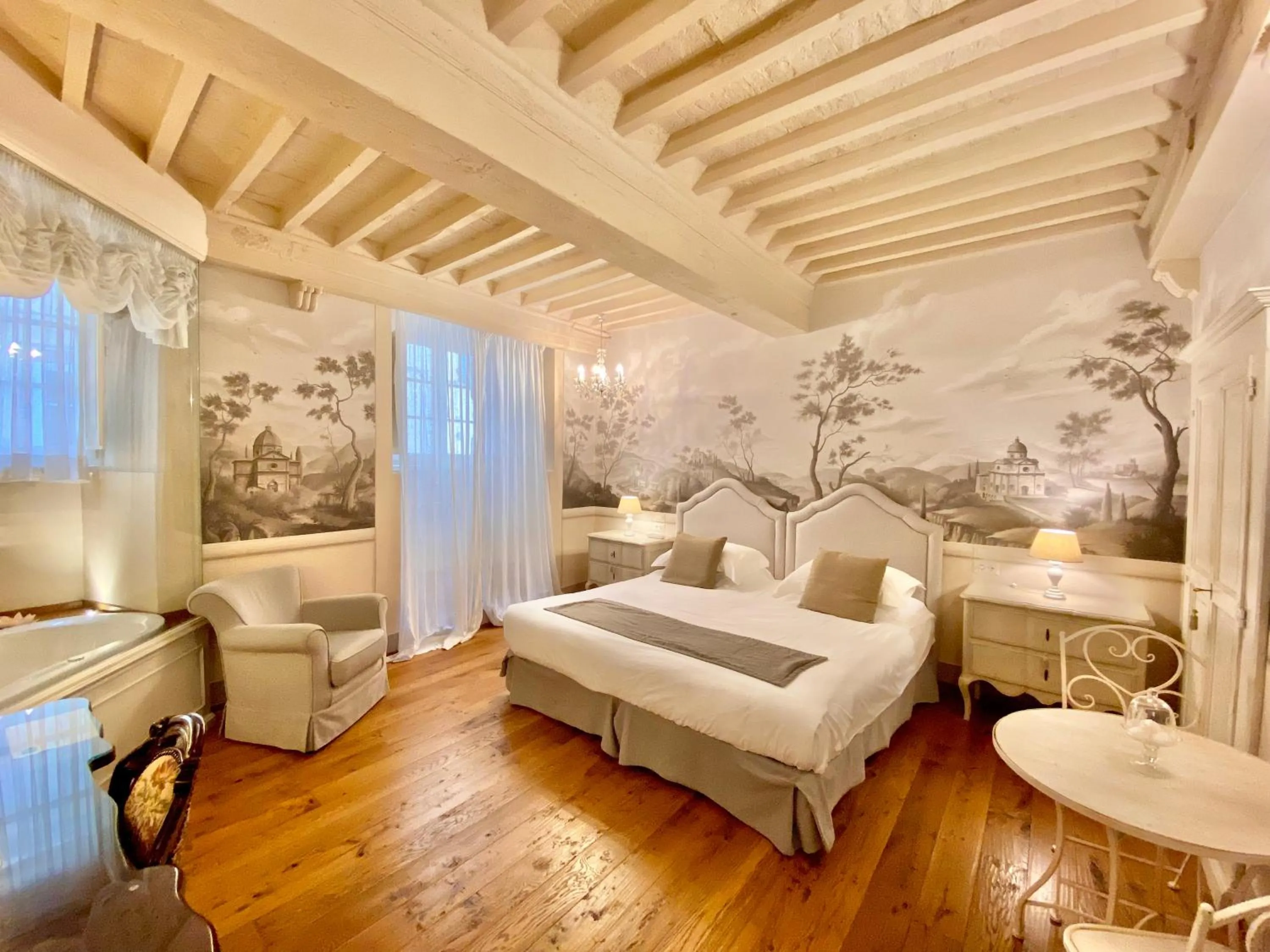 Photo of the whole room, Bed in La Corte Di Ambra