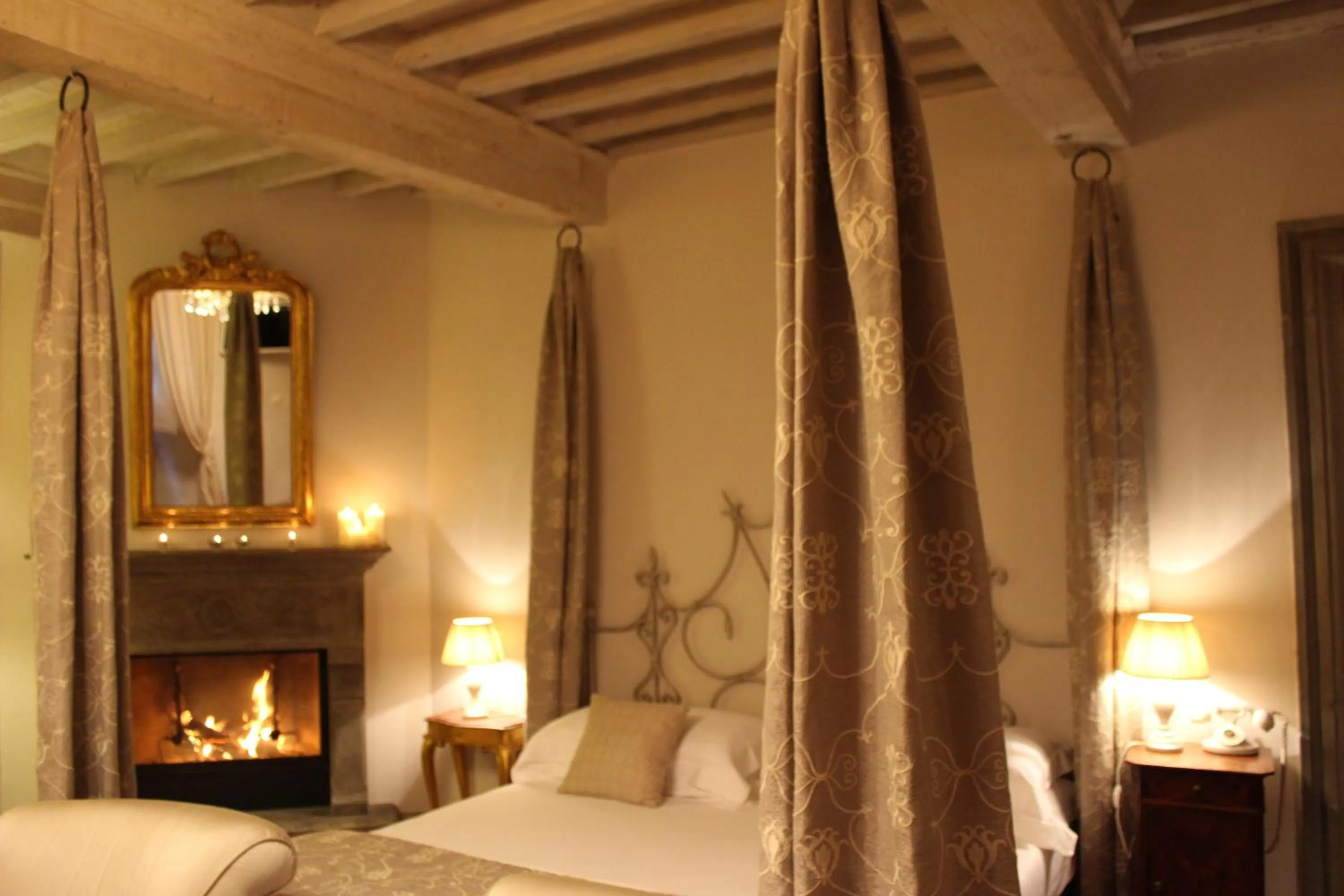 Decorative detail, Bed in La Corte Di Ambra