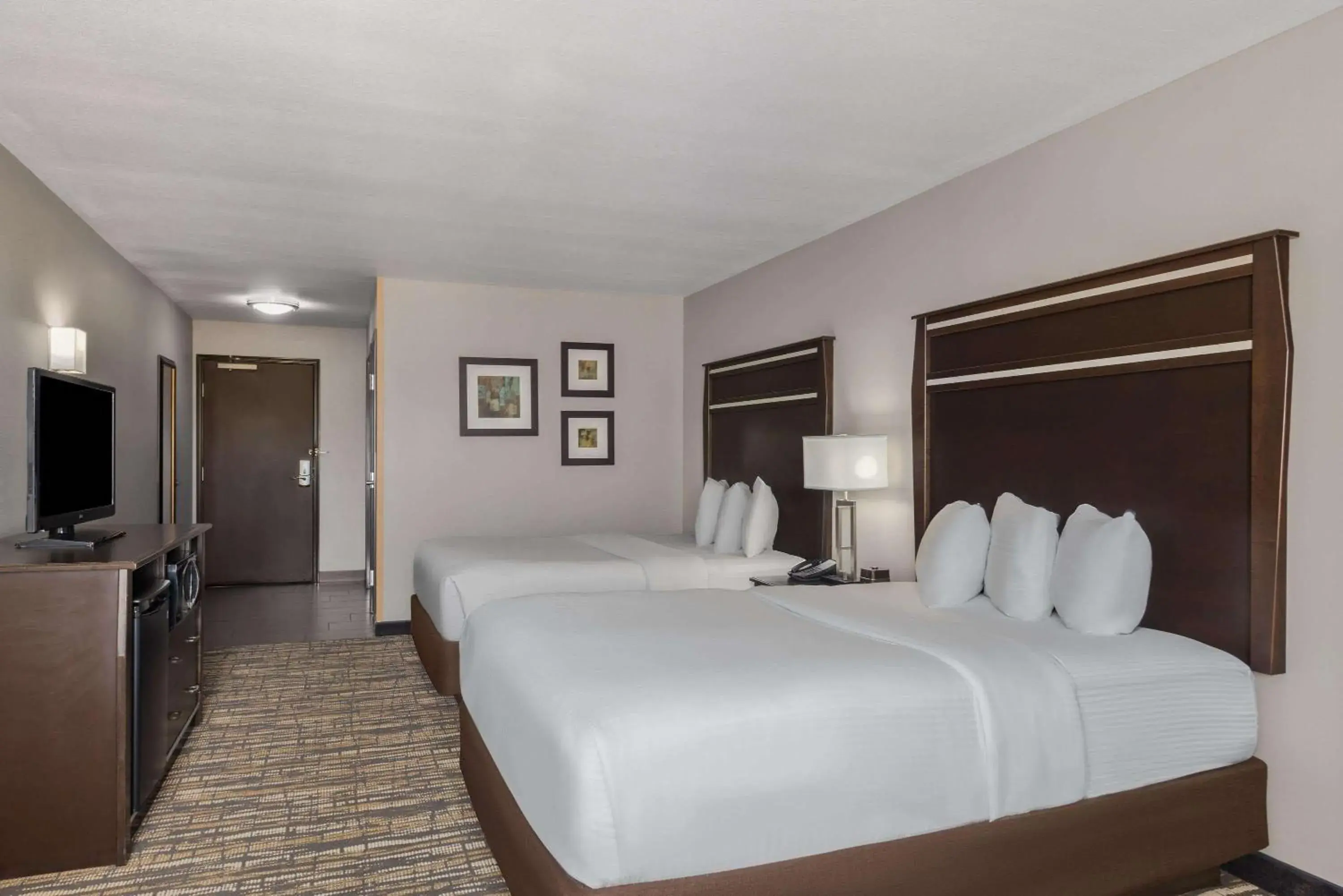 Queen Room with Two Queen Beds and City View - Non-Smoking in La Quinta by Wyndham Sioux Falls Queen Room with Two Queen Beds and City View - Non-Smoking in La Quinta by Wyndham Sioux Falls