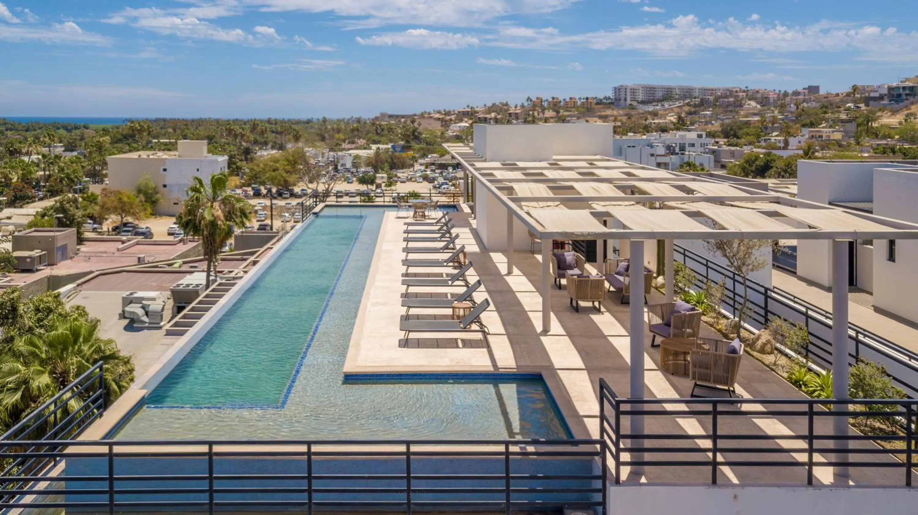 Swimming pool in Lumina at Cardinal San José del Cabo