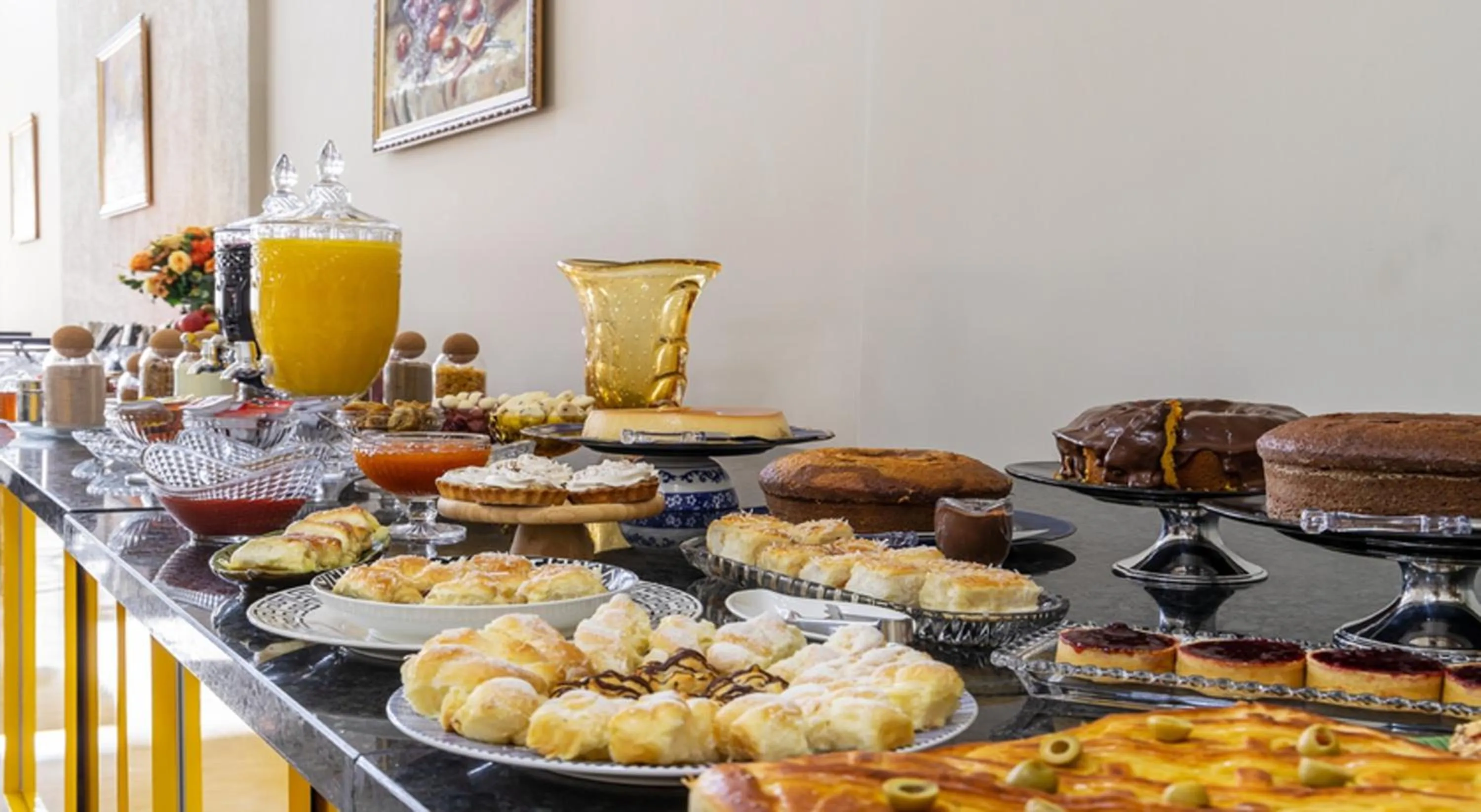 Restaurant/places to eat in Hotel Dan Inn Uberlandia By Nacional Inn