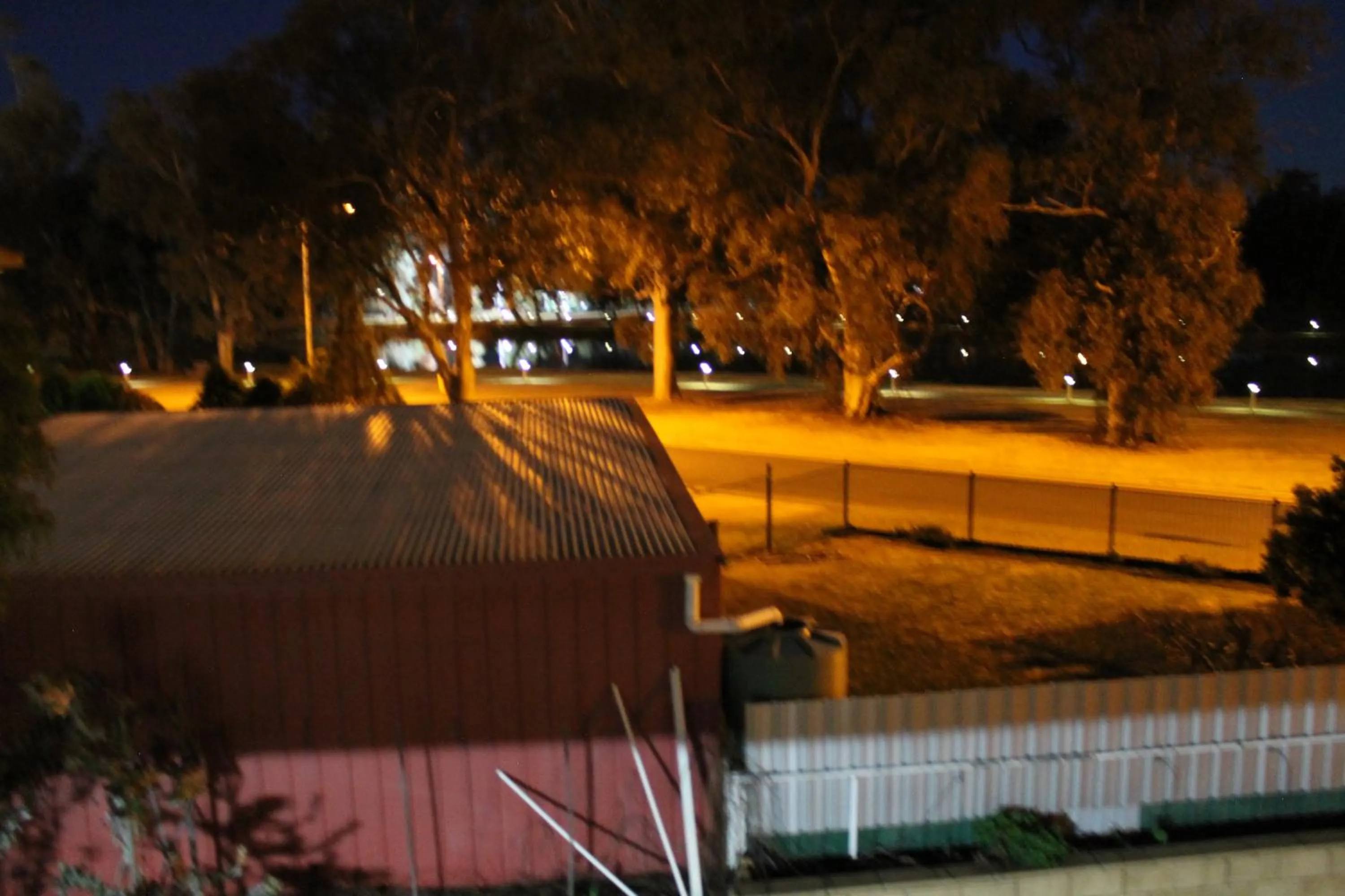 Lake view in Forbes Victoria Inn