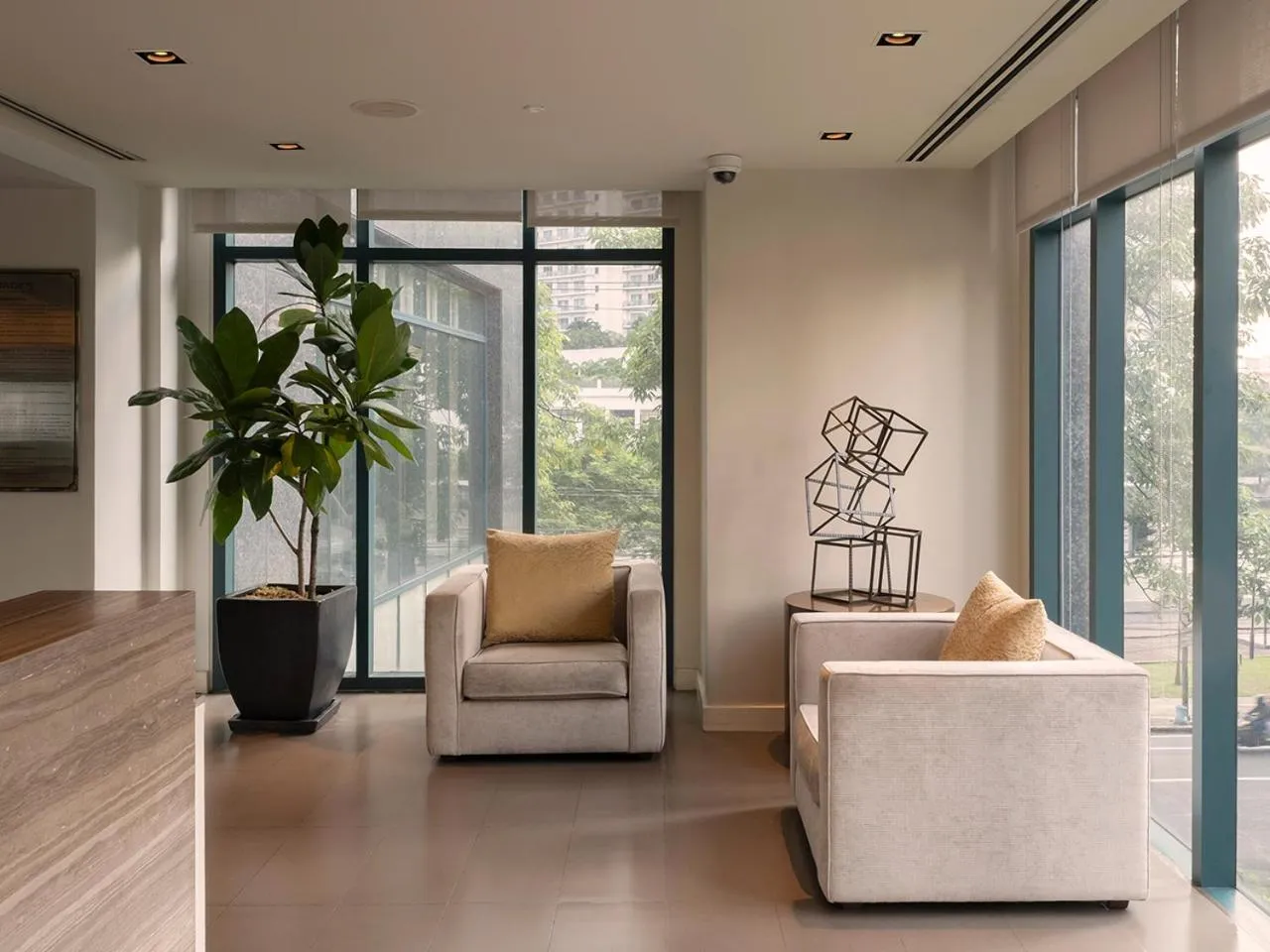 Fitness centre/facilities in Aruga Apartments by Rockwell Makati