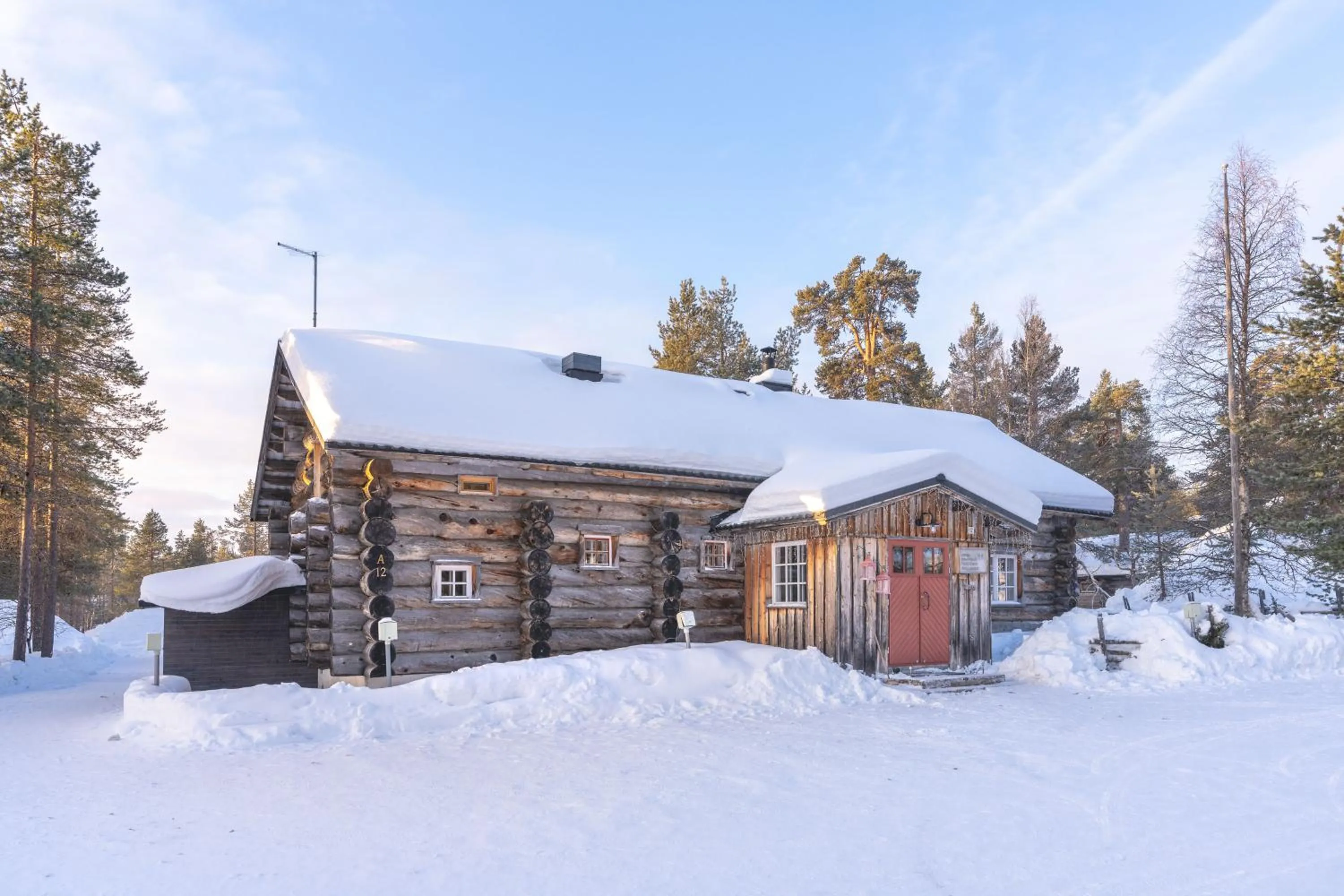 Property building in Kuukkeli Apartments Pikku-Hirvas ja Porotokka