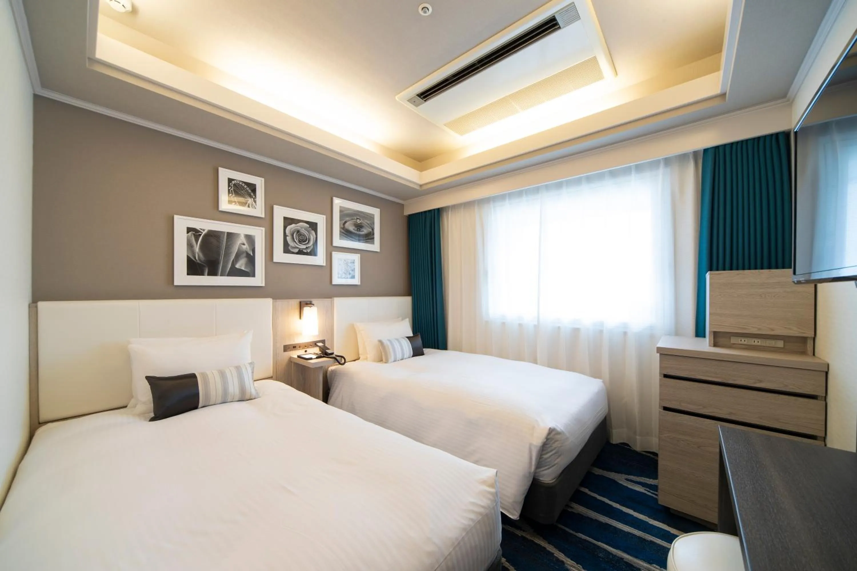 Bed in Shin Yokohama Grace Hotel