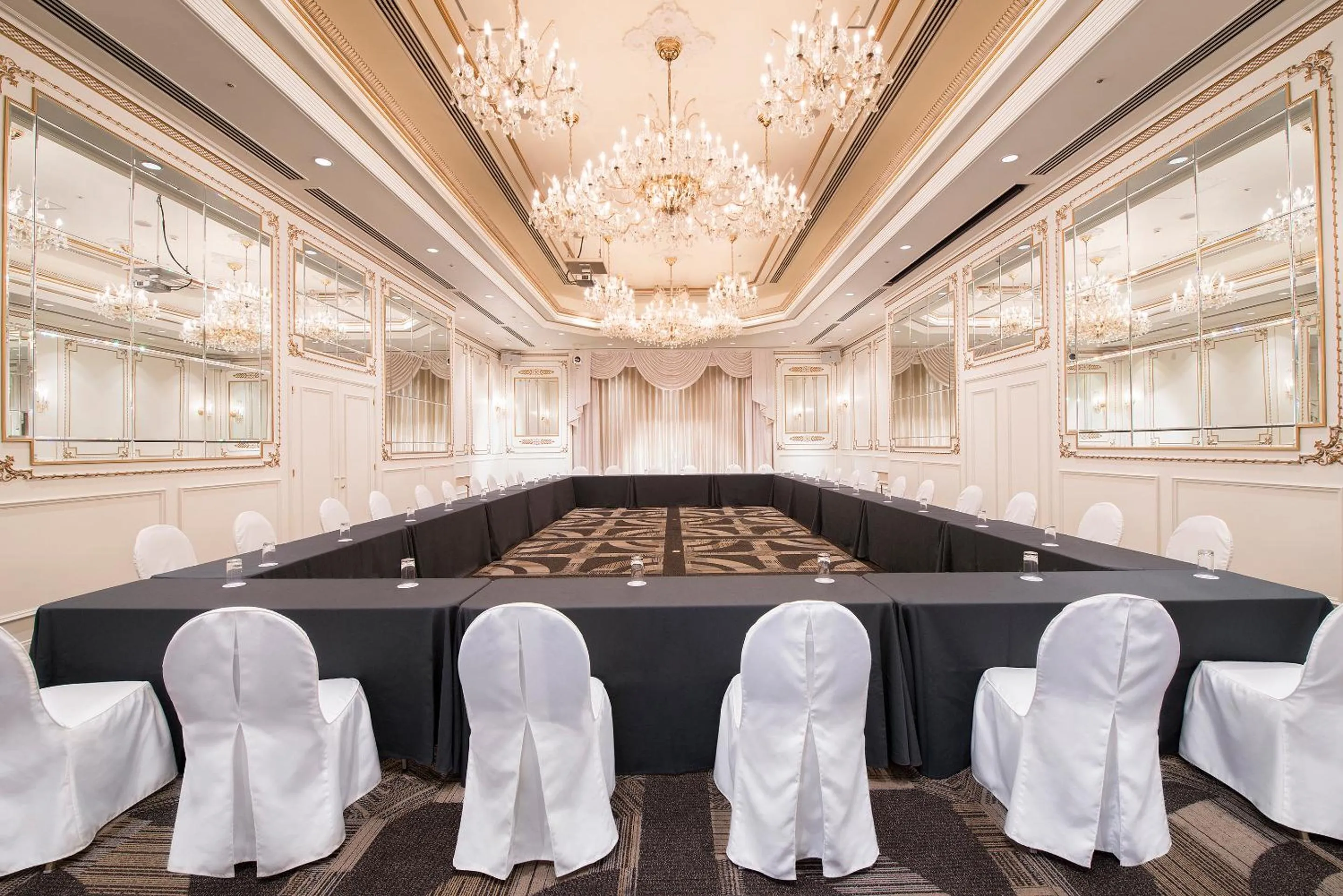 Shin Yokohama Grace Hotel