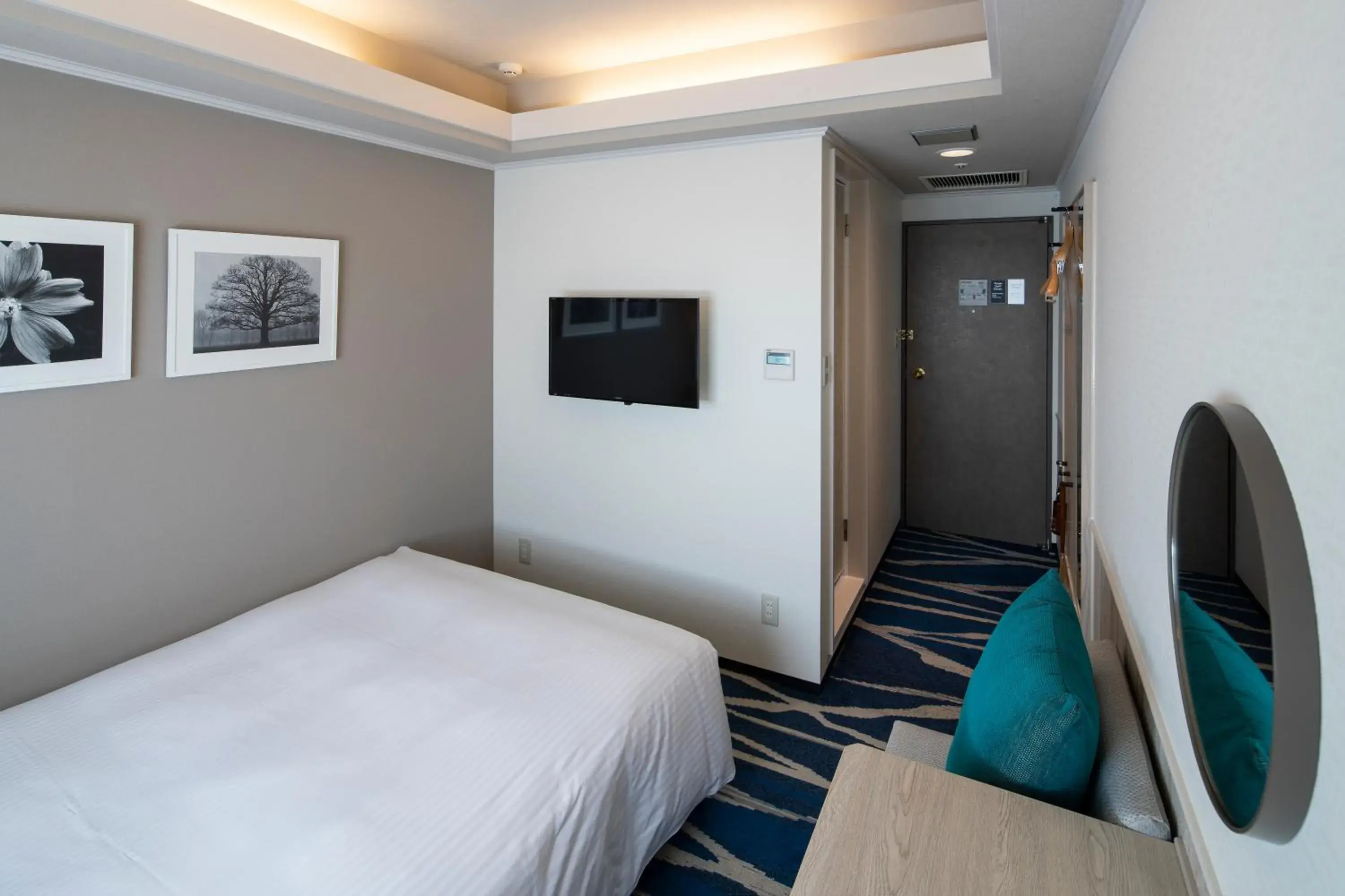 Double Room with Small Double Bed - Non-Smoking in Shin Yokohama Grace Hotel Double Room with Small Double Bed - Non-Smoking in Shin Yokohama Grace Hotel