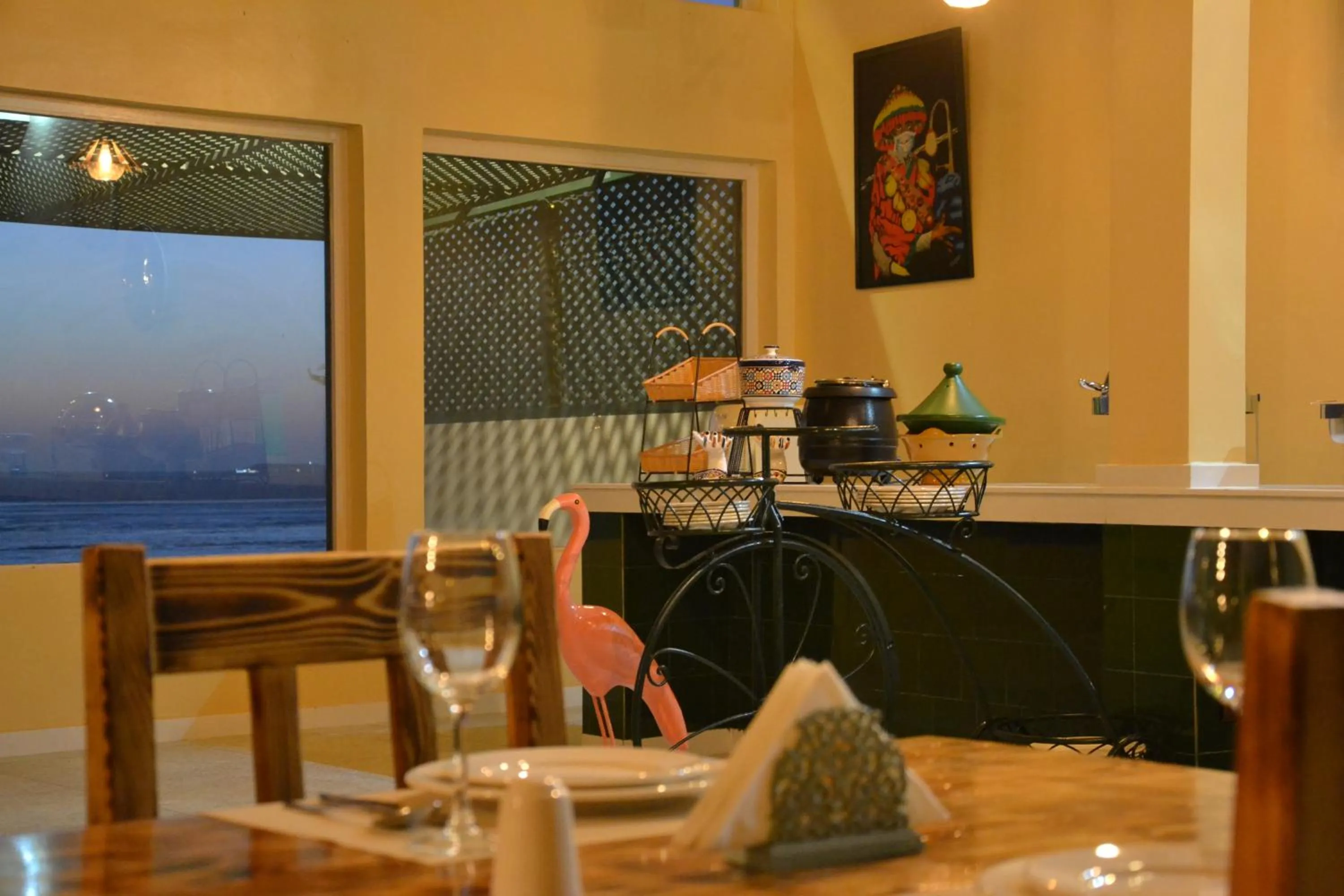 Restaurant/places to eat in PARAISO DAKHLA