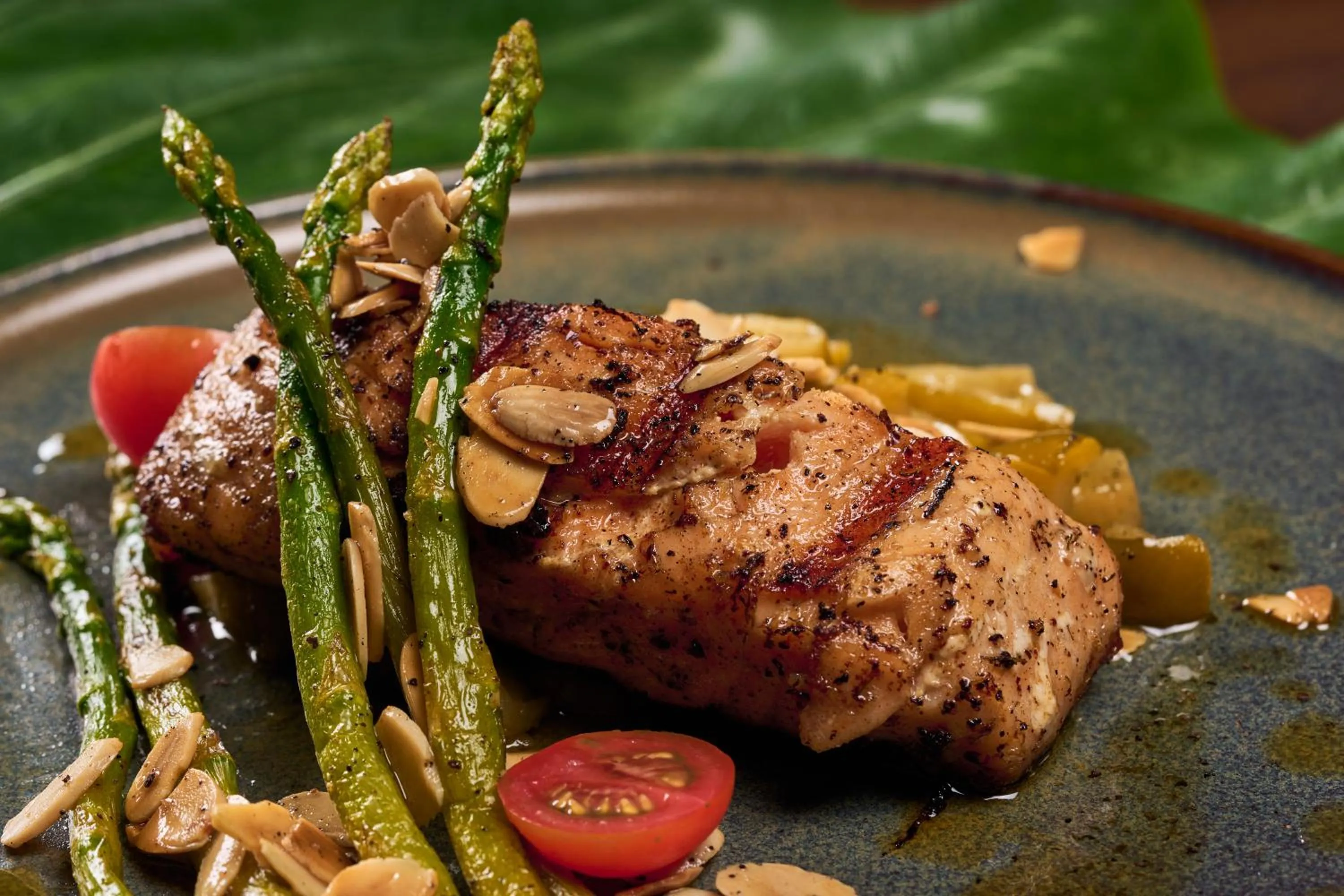 Meals in Cristalino Lagoon Front Hotel, Restaurant & Spa