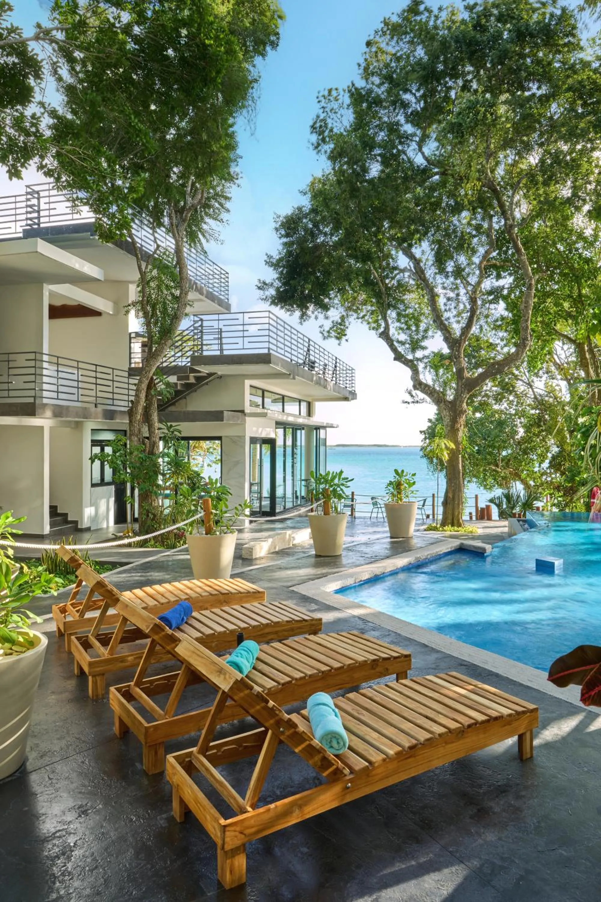 Property building in Cristalino Lagoon Front Hotel, Restaurant & Spa