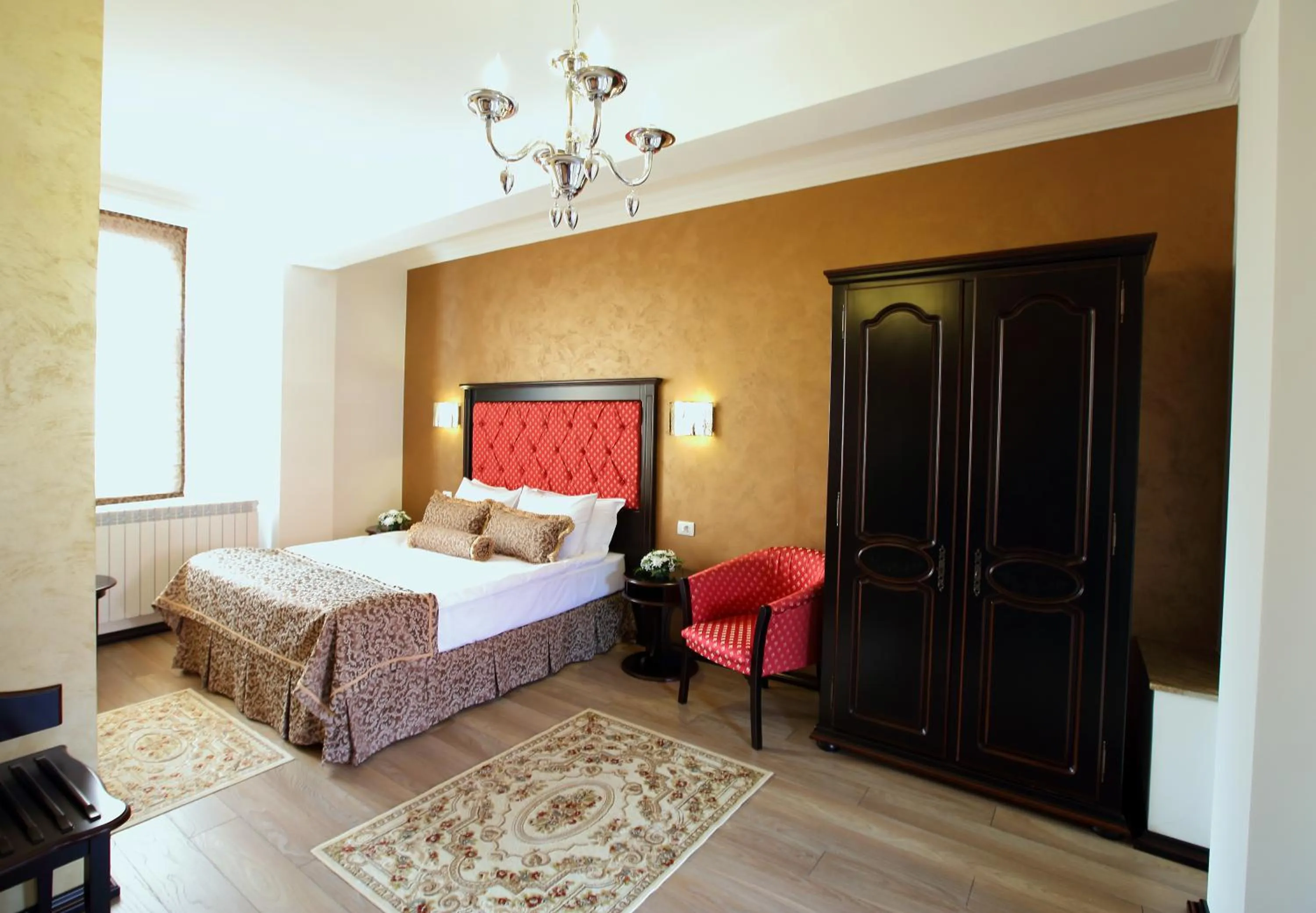 Photo of the whole room, Bed in Hotel Galany