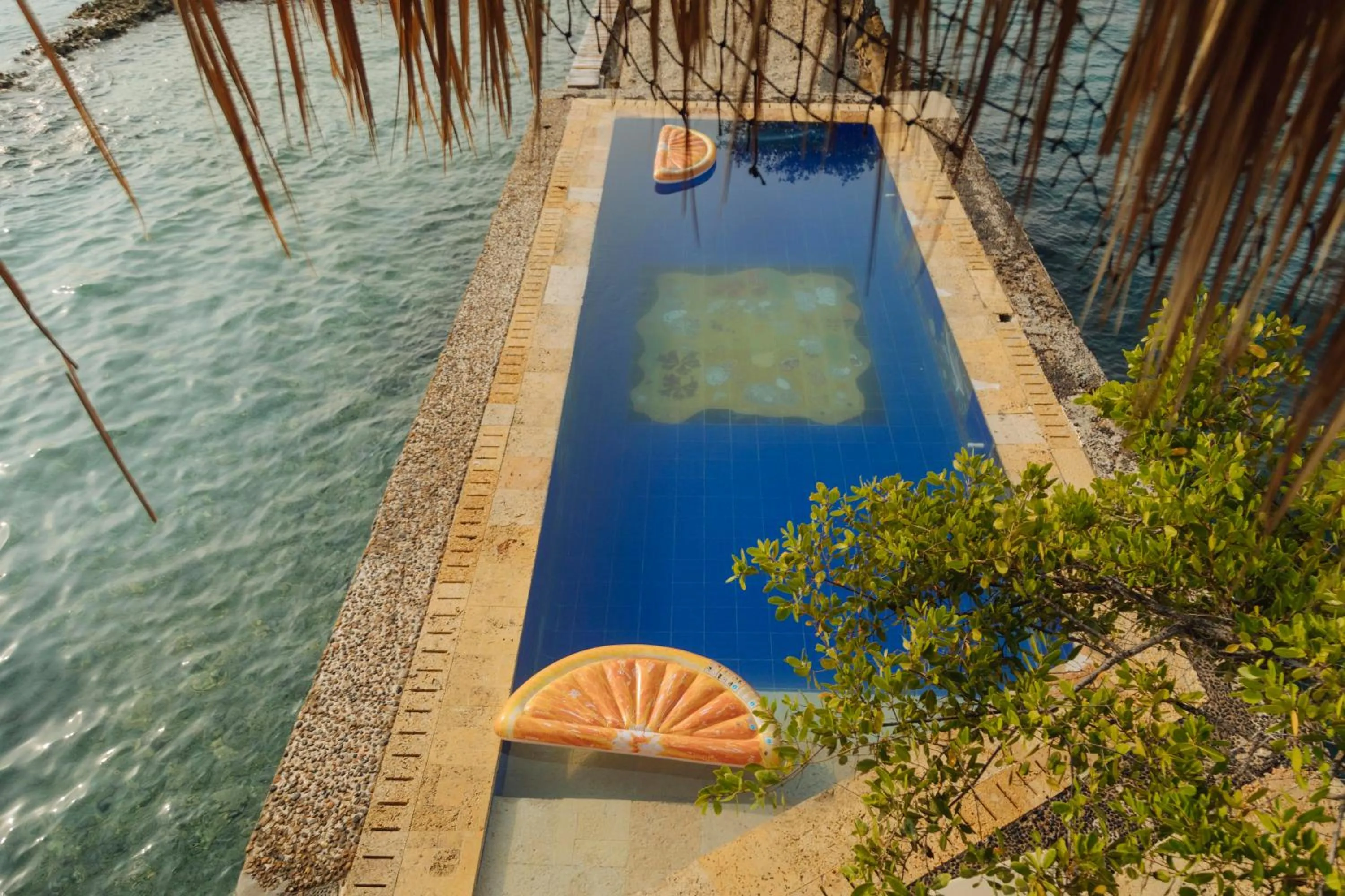 Natural landscape in Isla Kalua - Private Ocean Villa