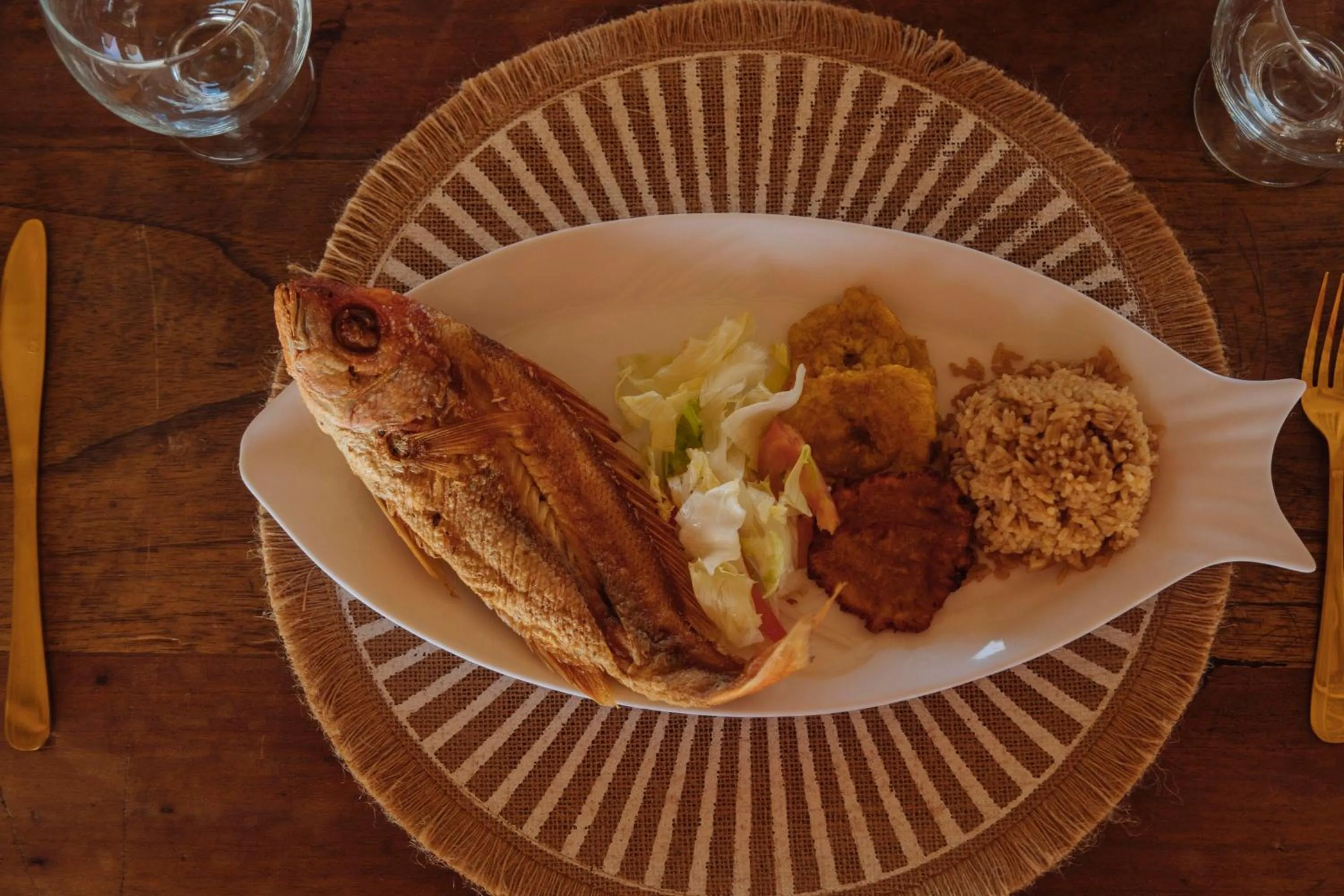 Food in Isla Kalua - Private Ocean Villa
