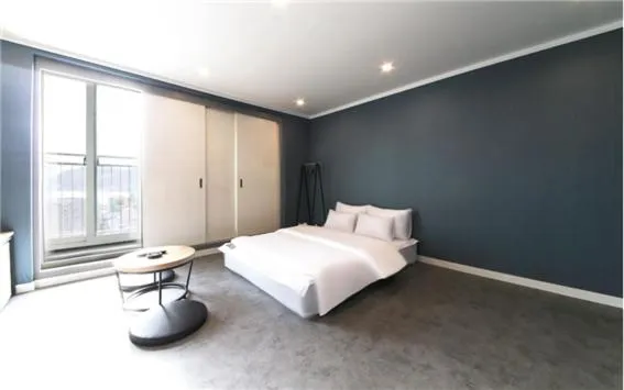 Bed in Gamdong Hotel