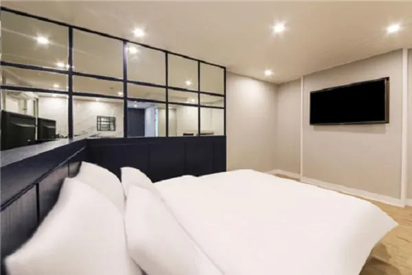 Bed in Gamdong Hotel