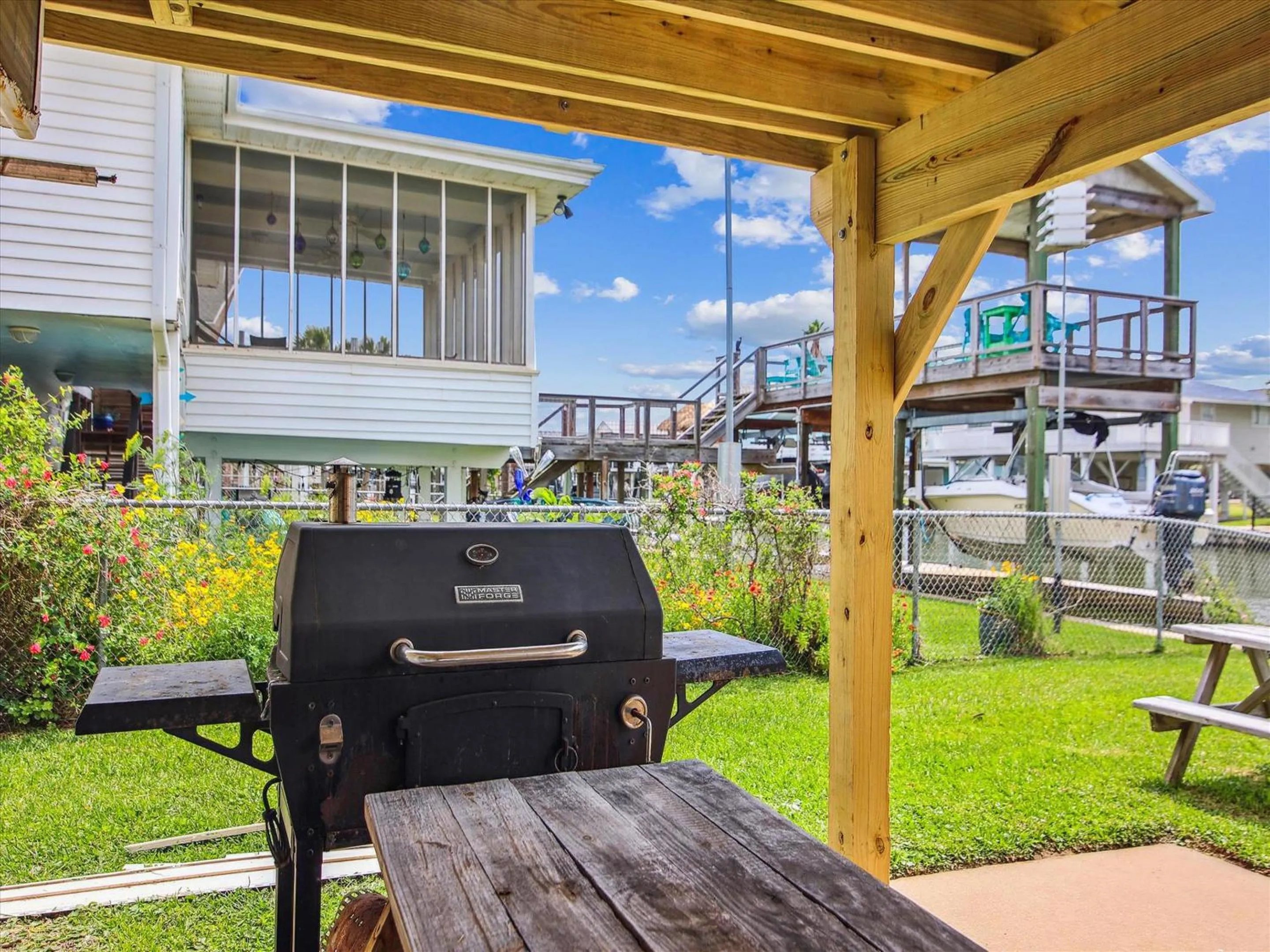 Property building in Casa Hermosa