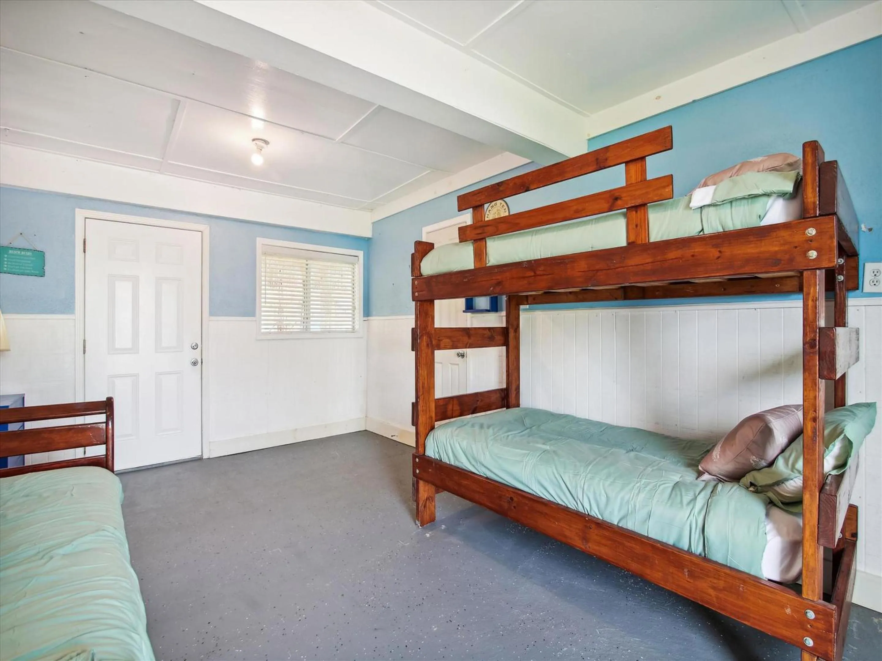 Property building, Bed in Casa Hermosa