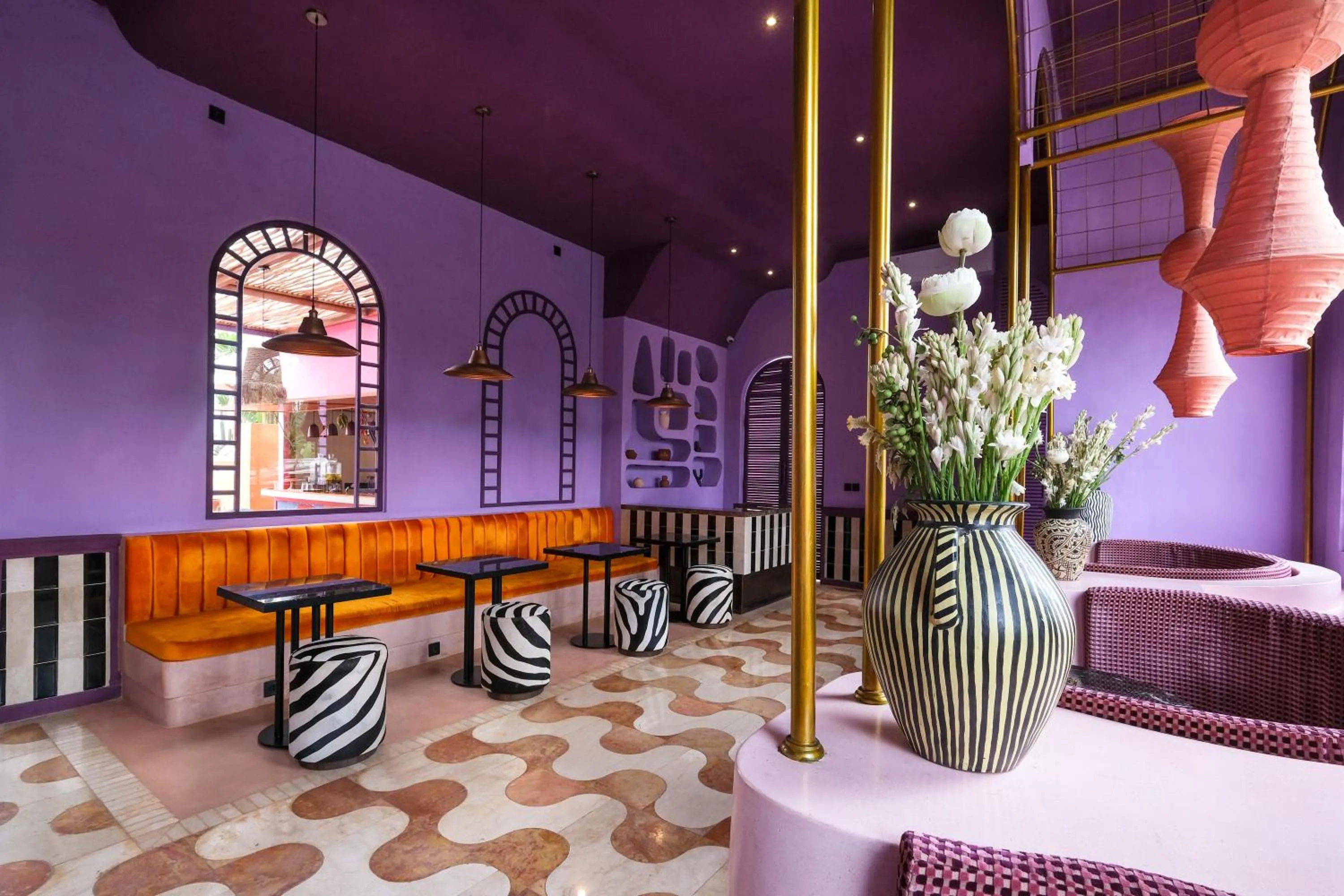 Restaurant/places to eat in El Barrio Boutique Hotel & Bar