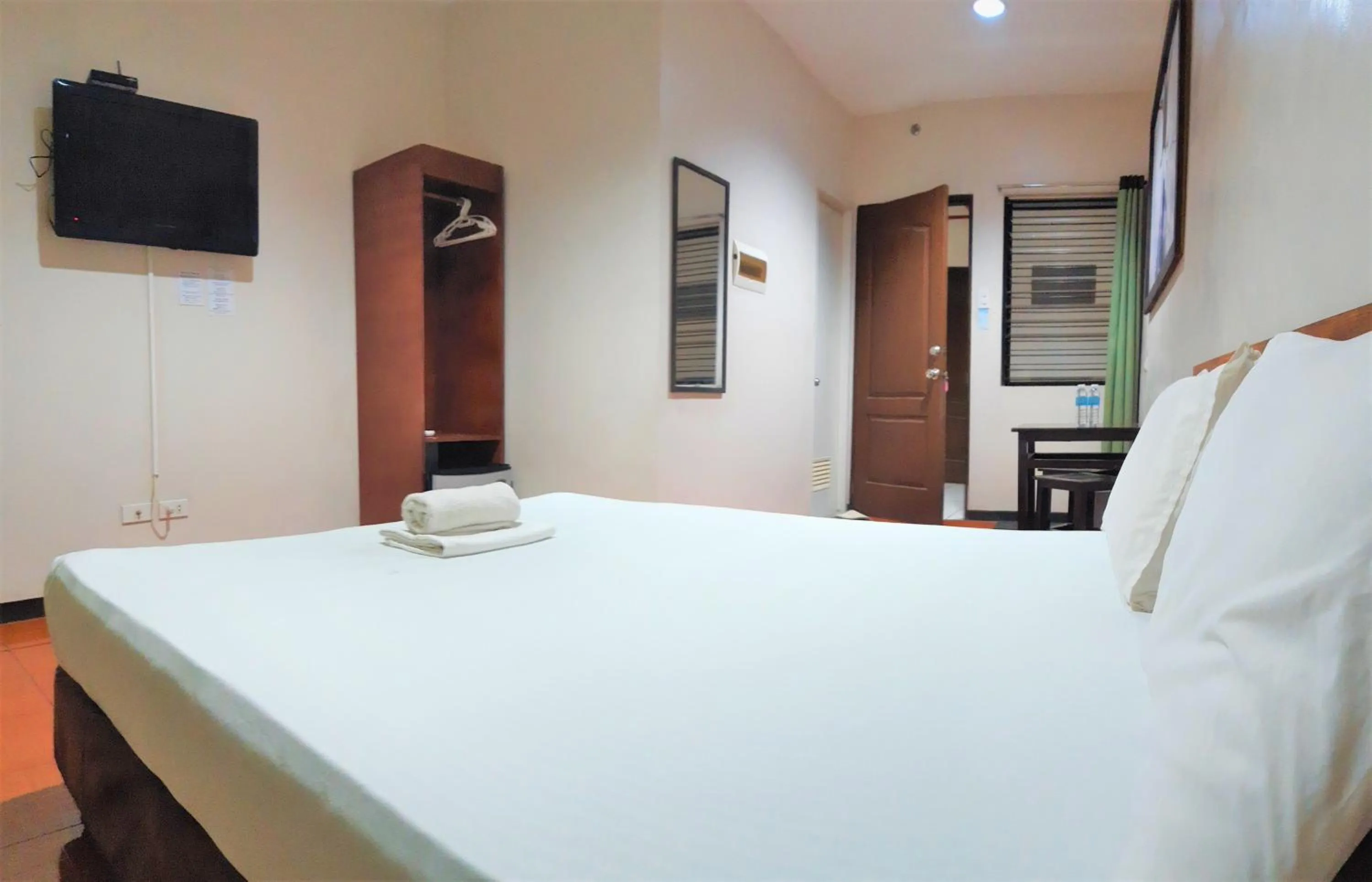 Bed in Hotel California Suite