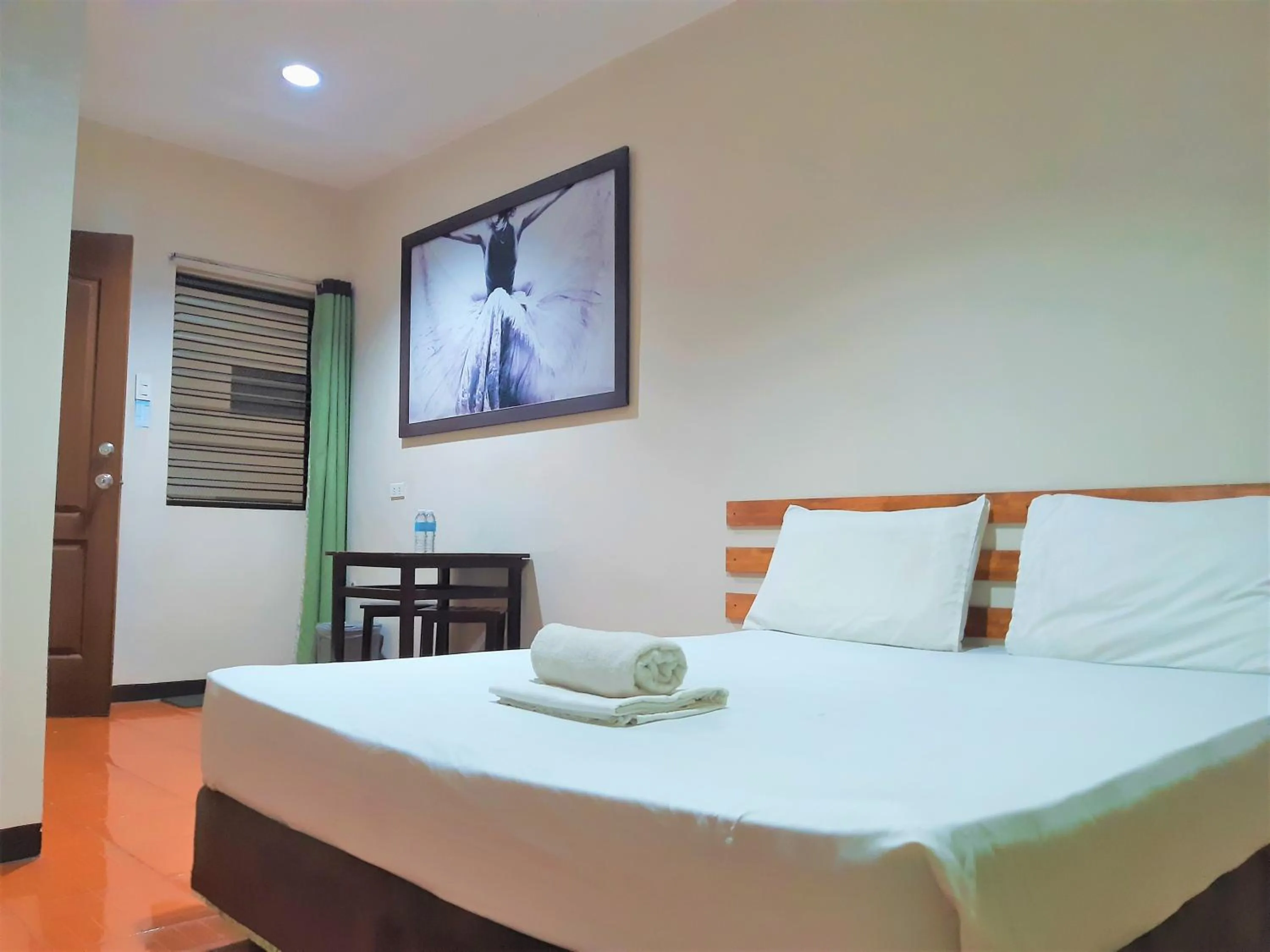 Bed in Hotel California Suite