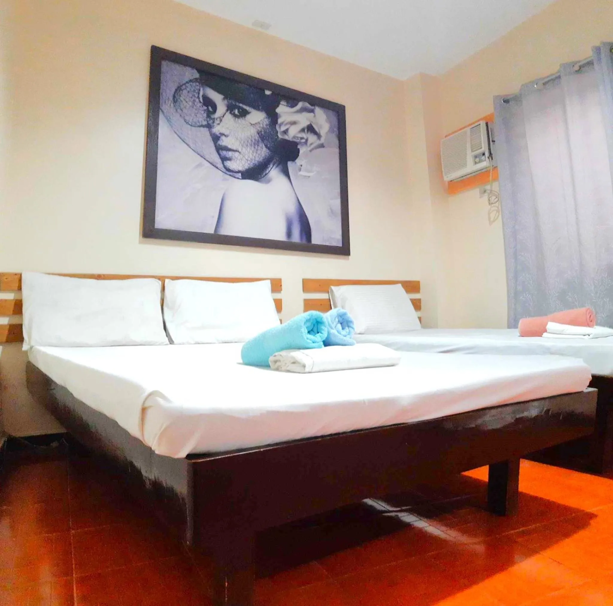 Bed in Hotel California Suite