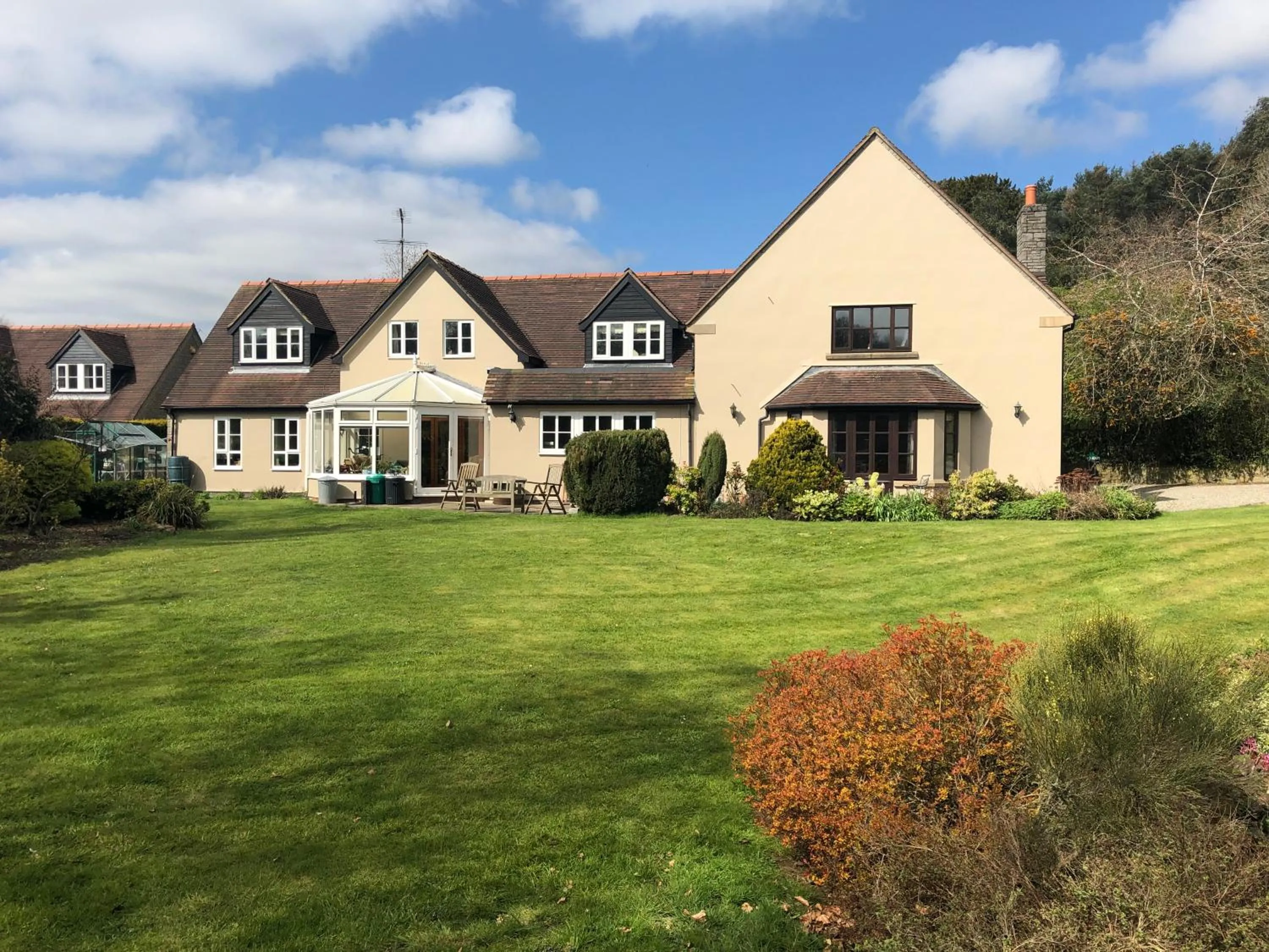Facade/entrance in Sayang House