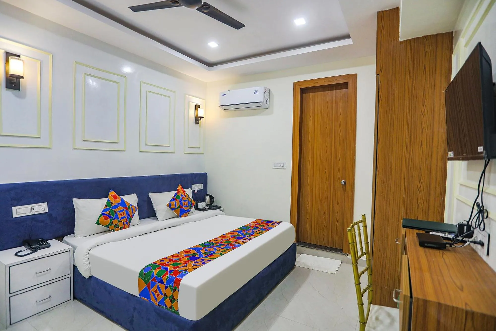 Bed in FabHotel Cosmos