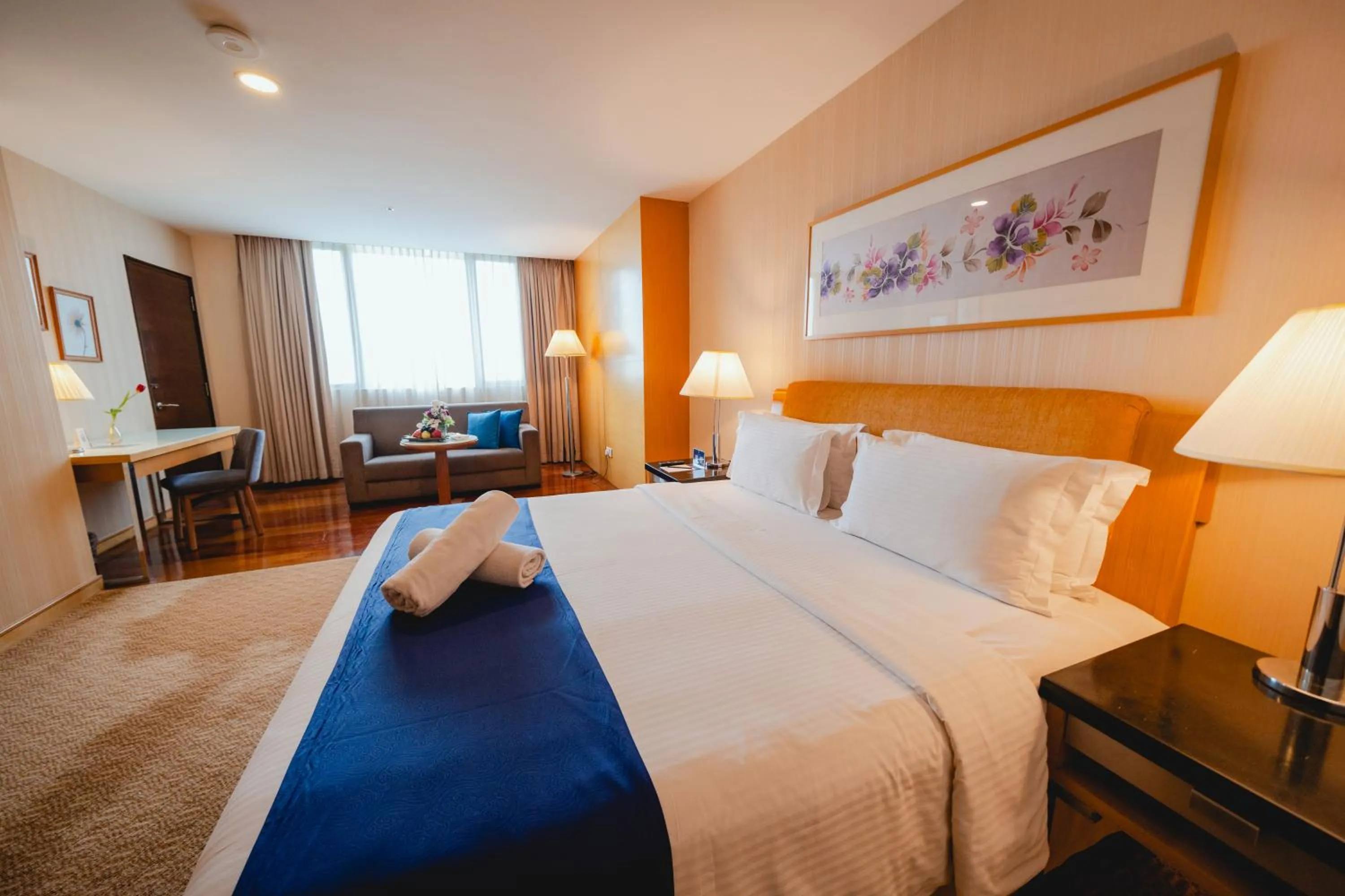 Bed in Royale Chulan The Curve