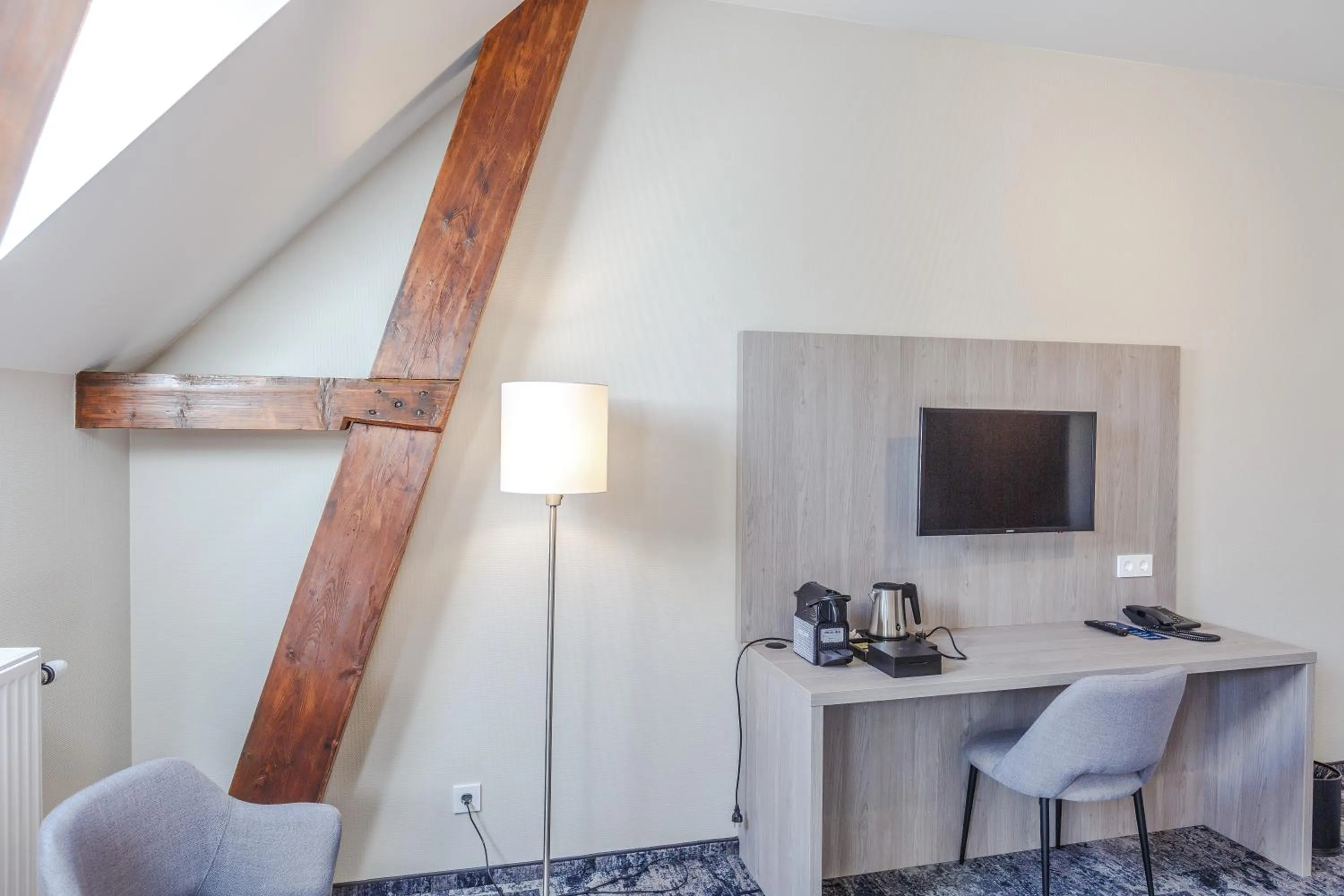 TV and multimedia in Fletcher Hotel Paleis Stadhouderlijk Hof