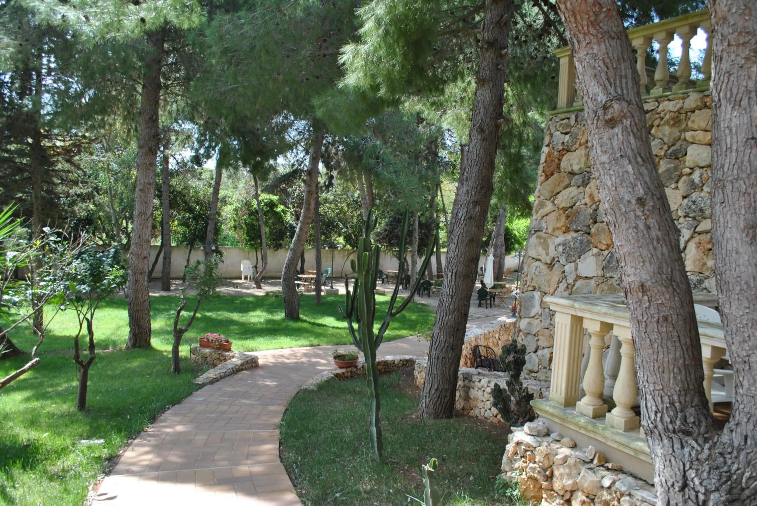 Garden in Borgo Console