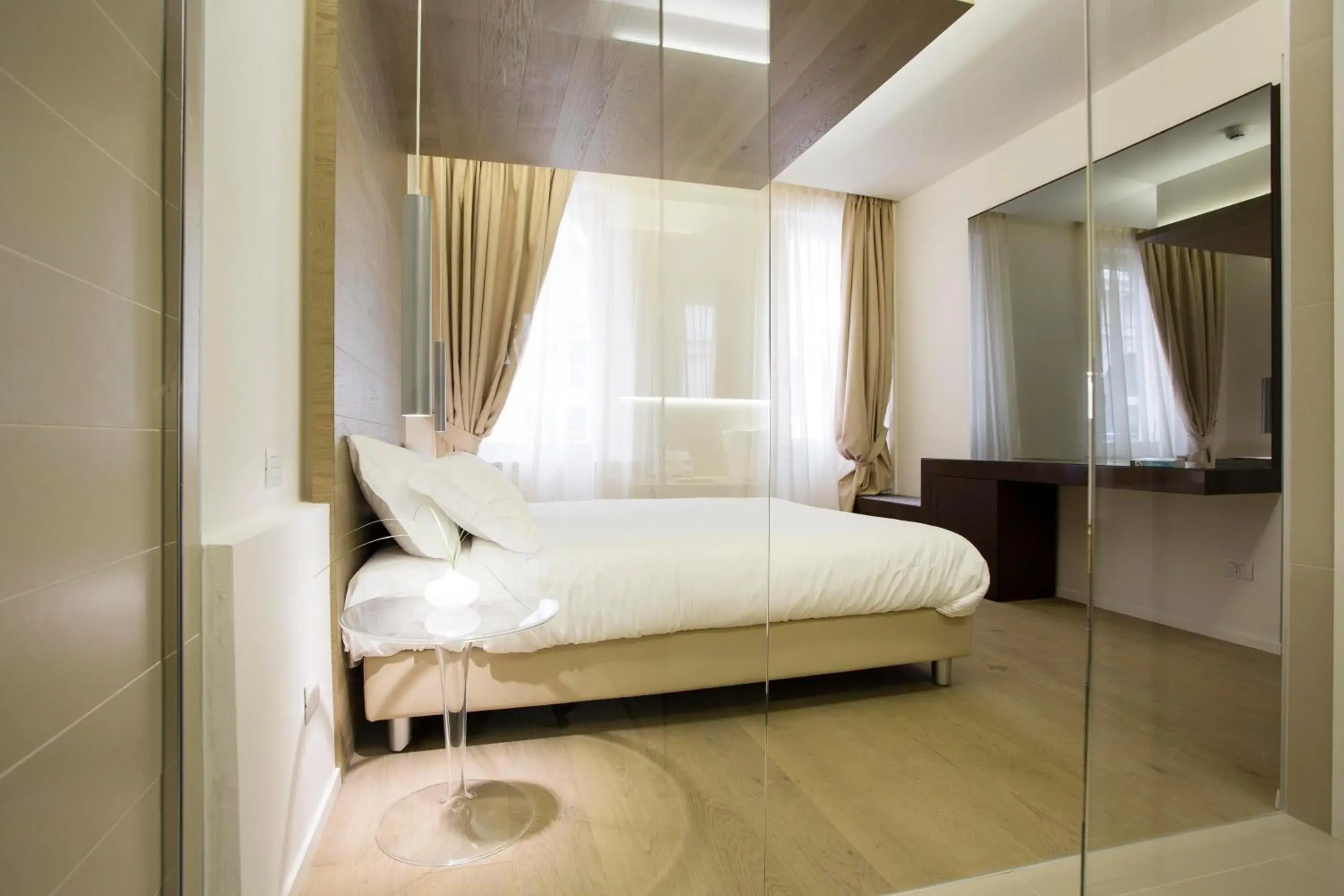 Deluxe Room - single occupancy in Borgoleoni 18 - Room and Breakfast Deluxe Room - single occupancy in Borgoleoni 18 - Room and Breakfast