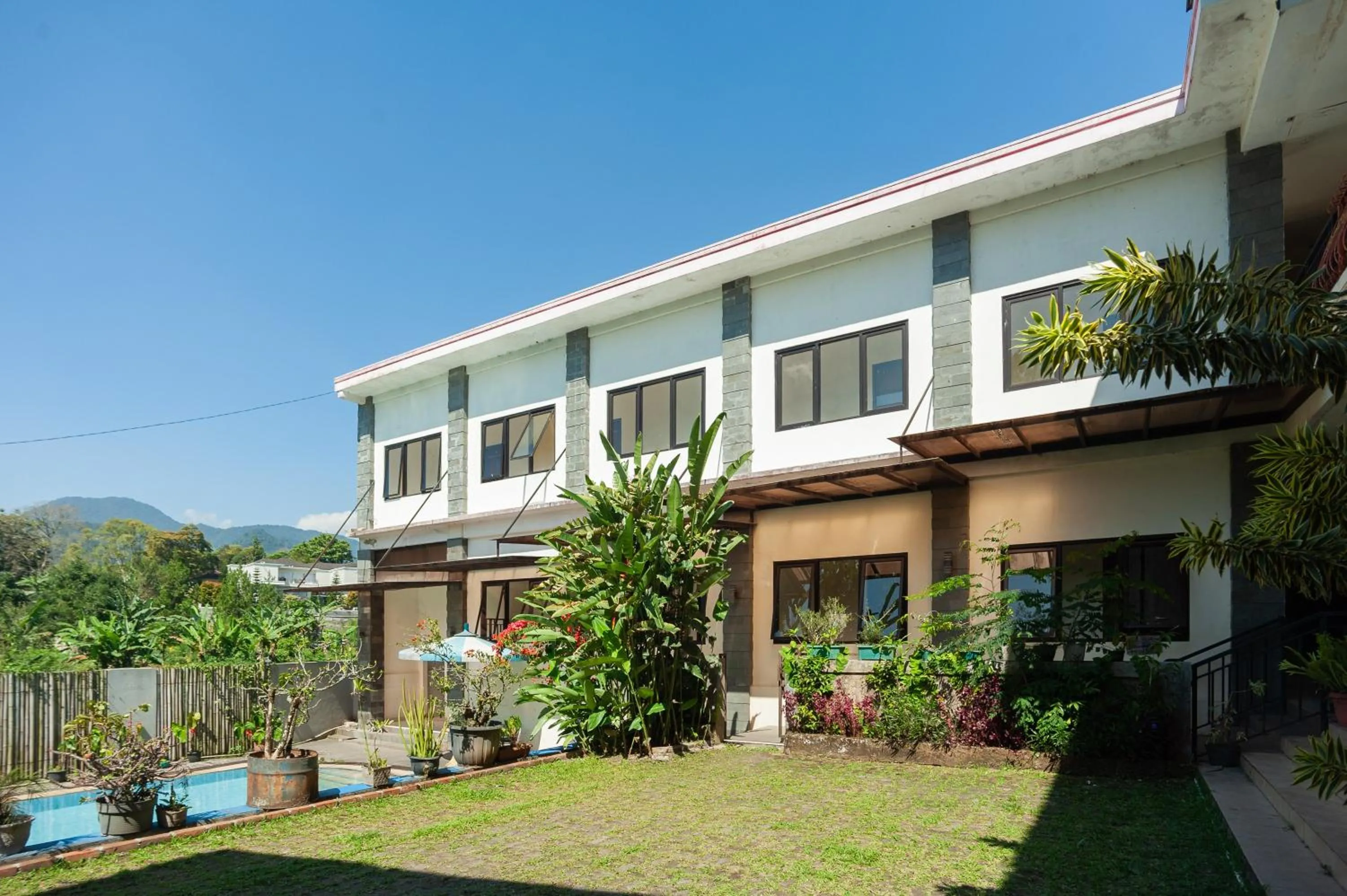 Property building in Urbanview Hotel Syariah Villa SM Cisarua Puncak by RedDoorz